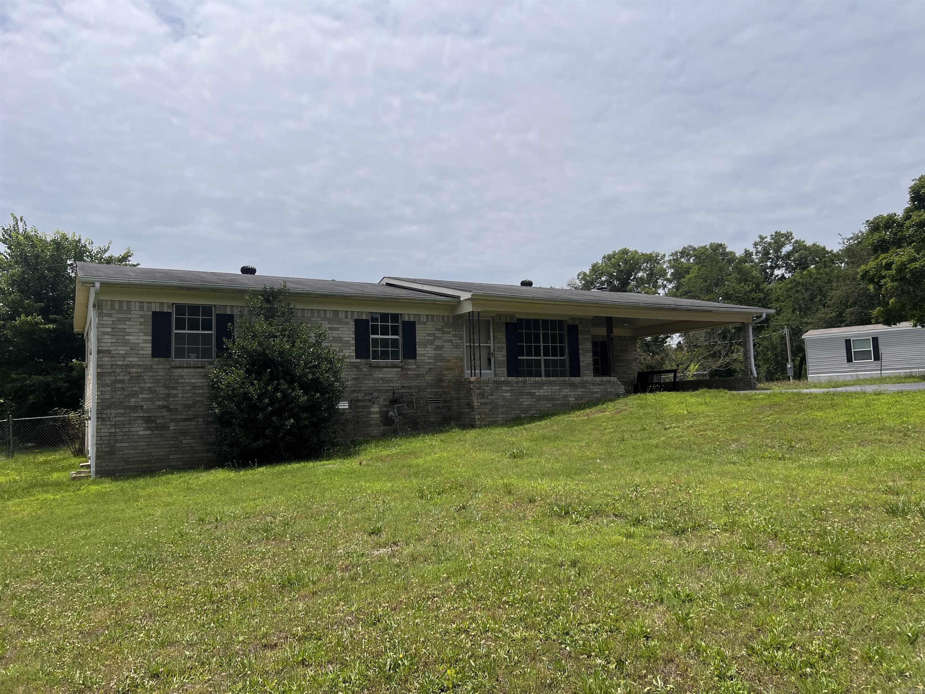 2950 Spring  Hot Springs, AR