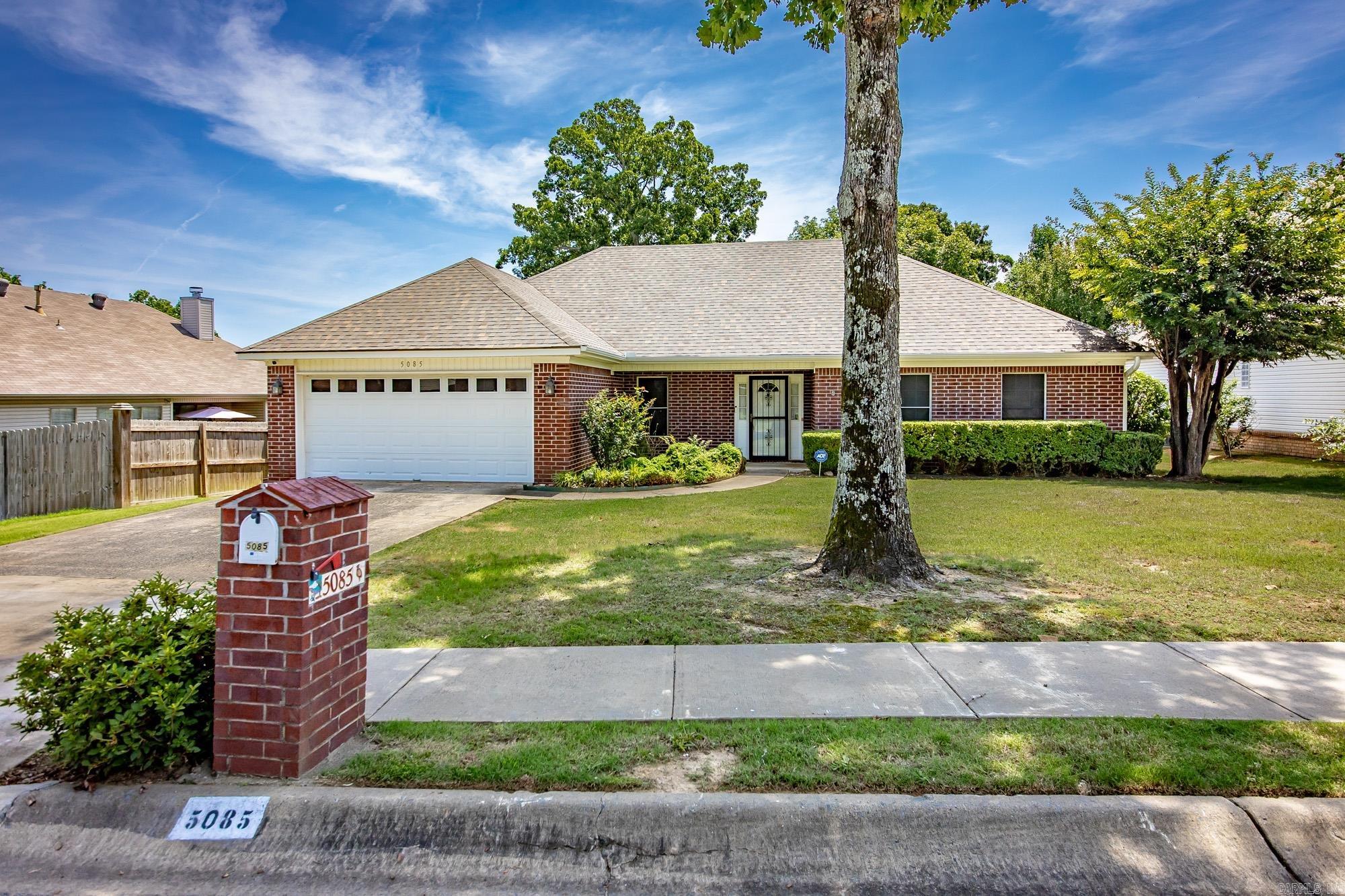 5085 Willow Glen  Sherwood, AR