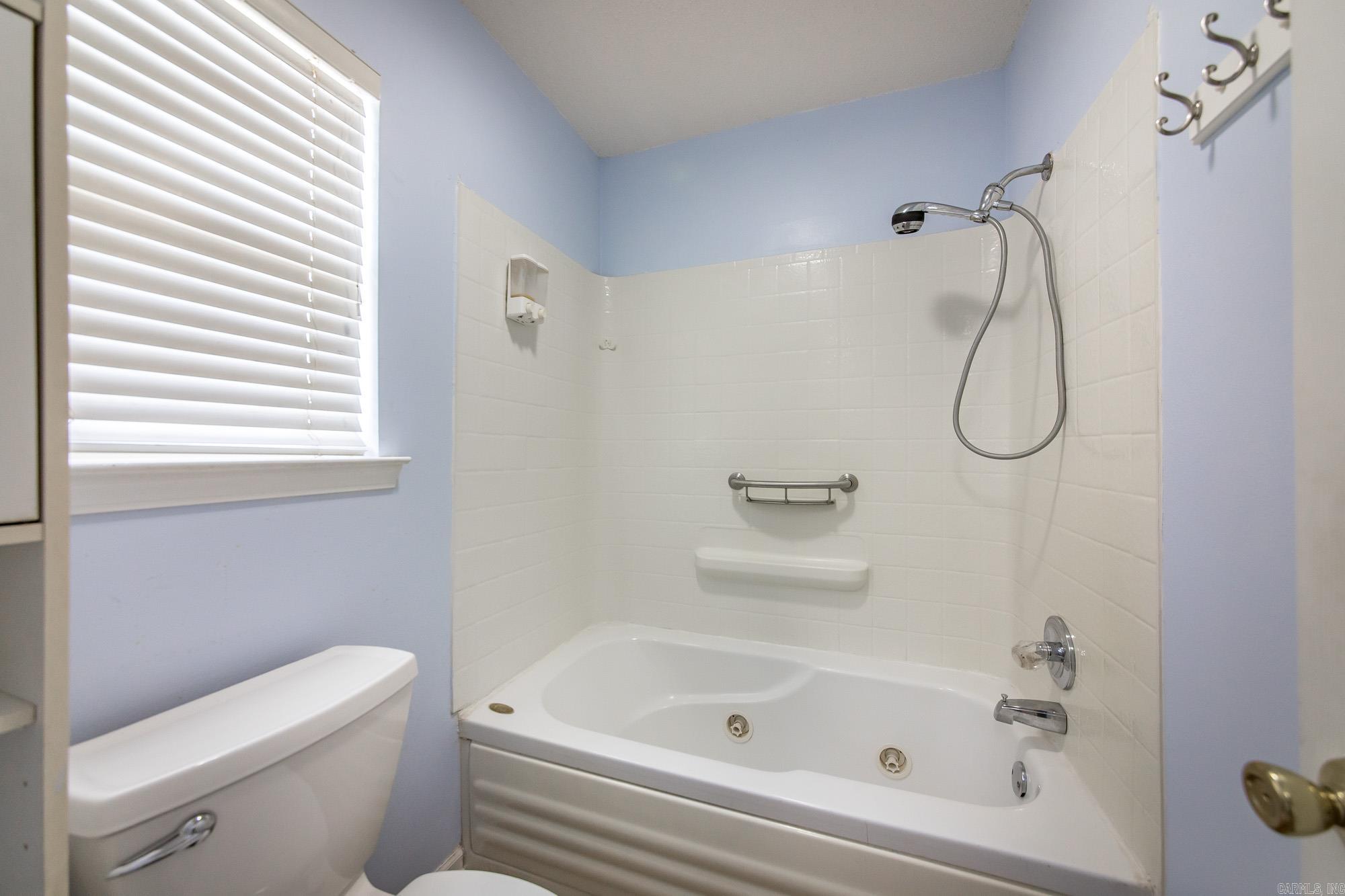 5085 Willow Glen  Sherwood, AR