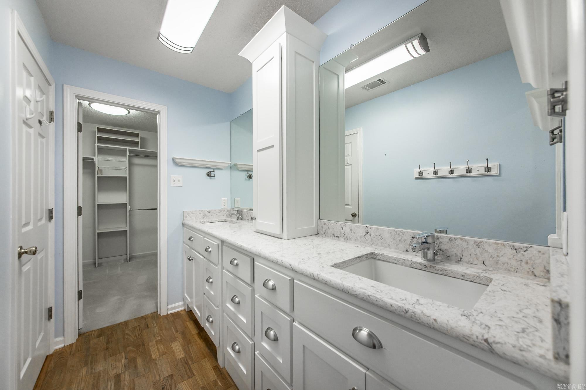 5085 Willow Glen  Sherwood, AR