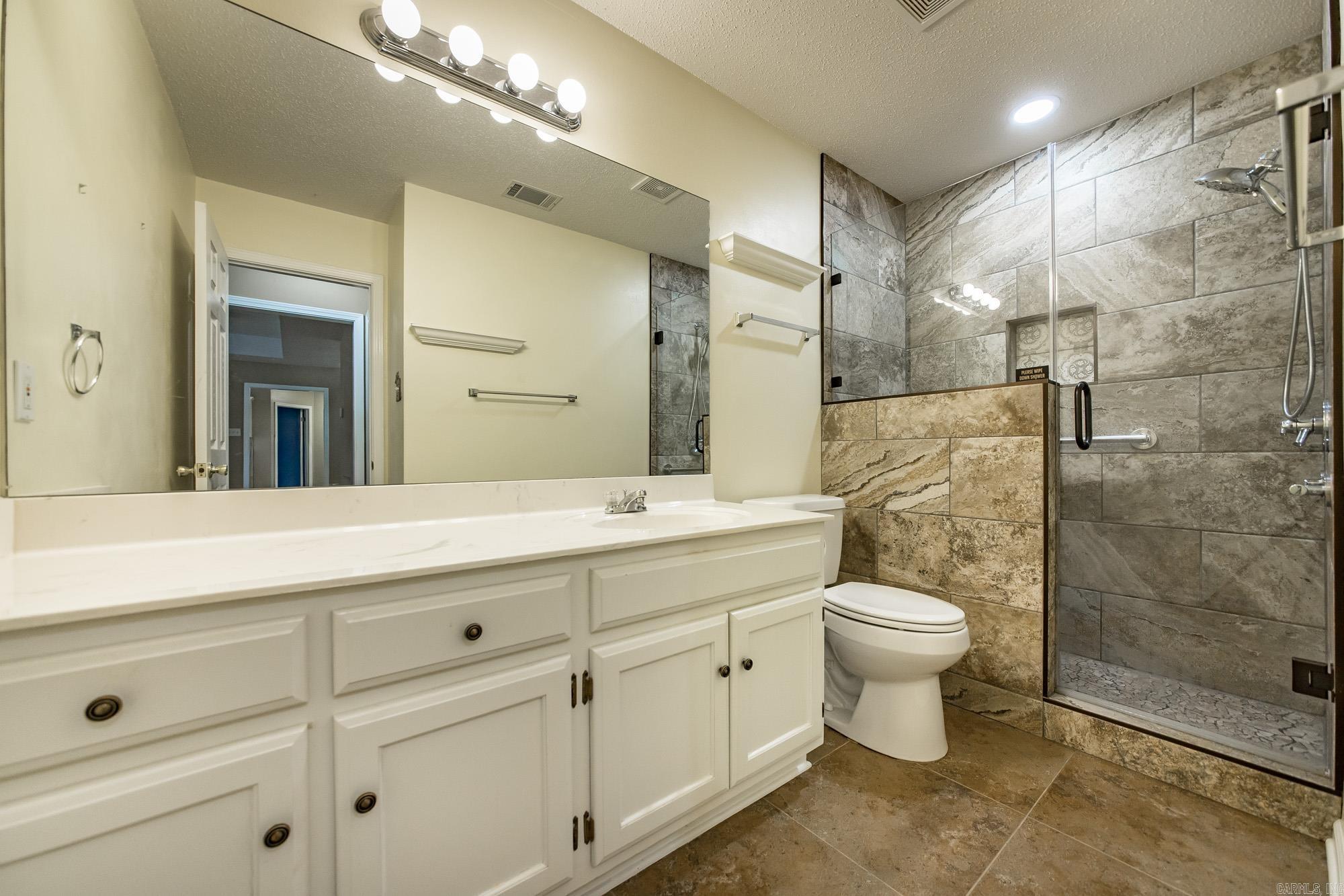 5085 Willow Glen  Sherwood, AR