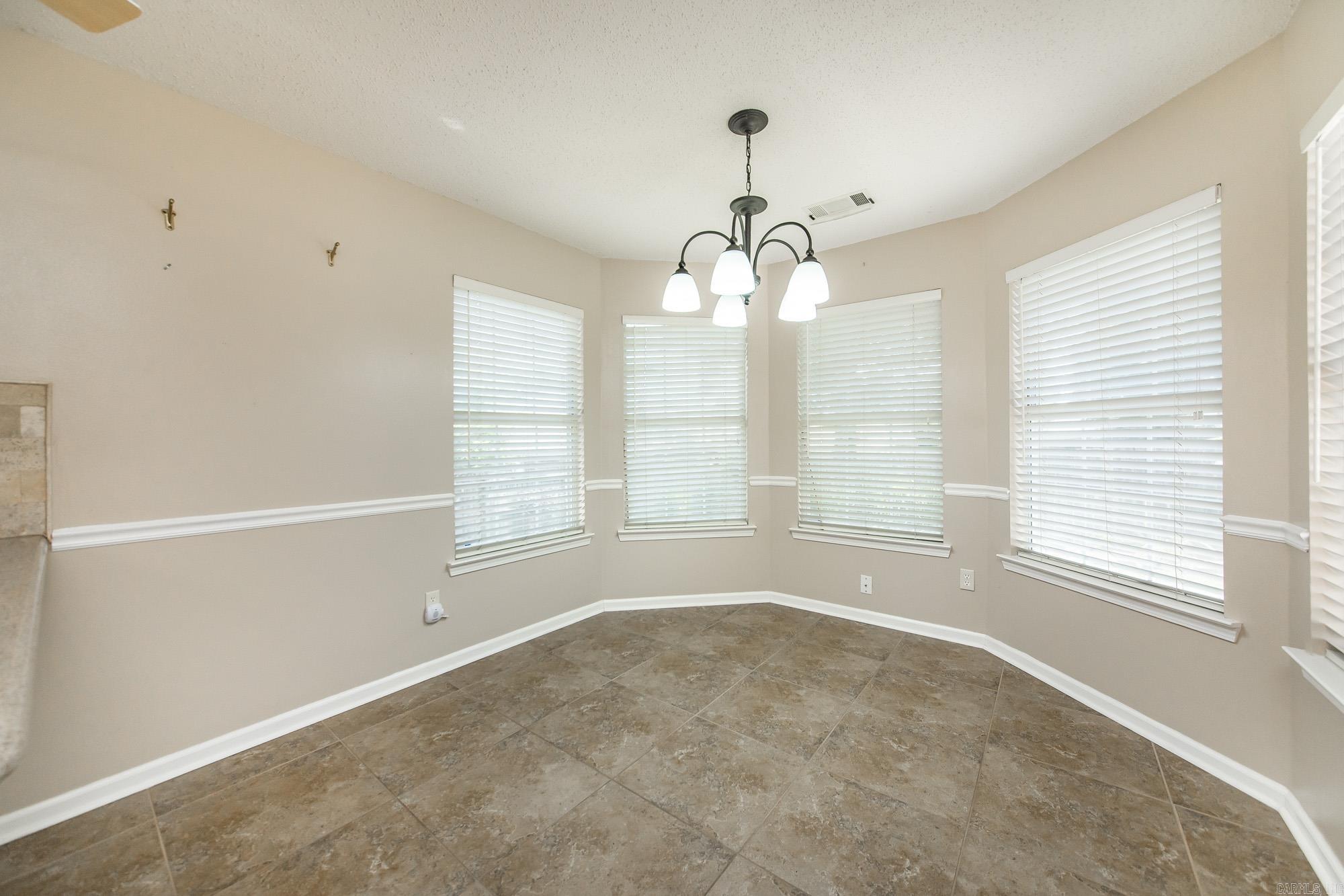 5085 Willow Glen  Sherwood, AR