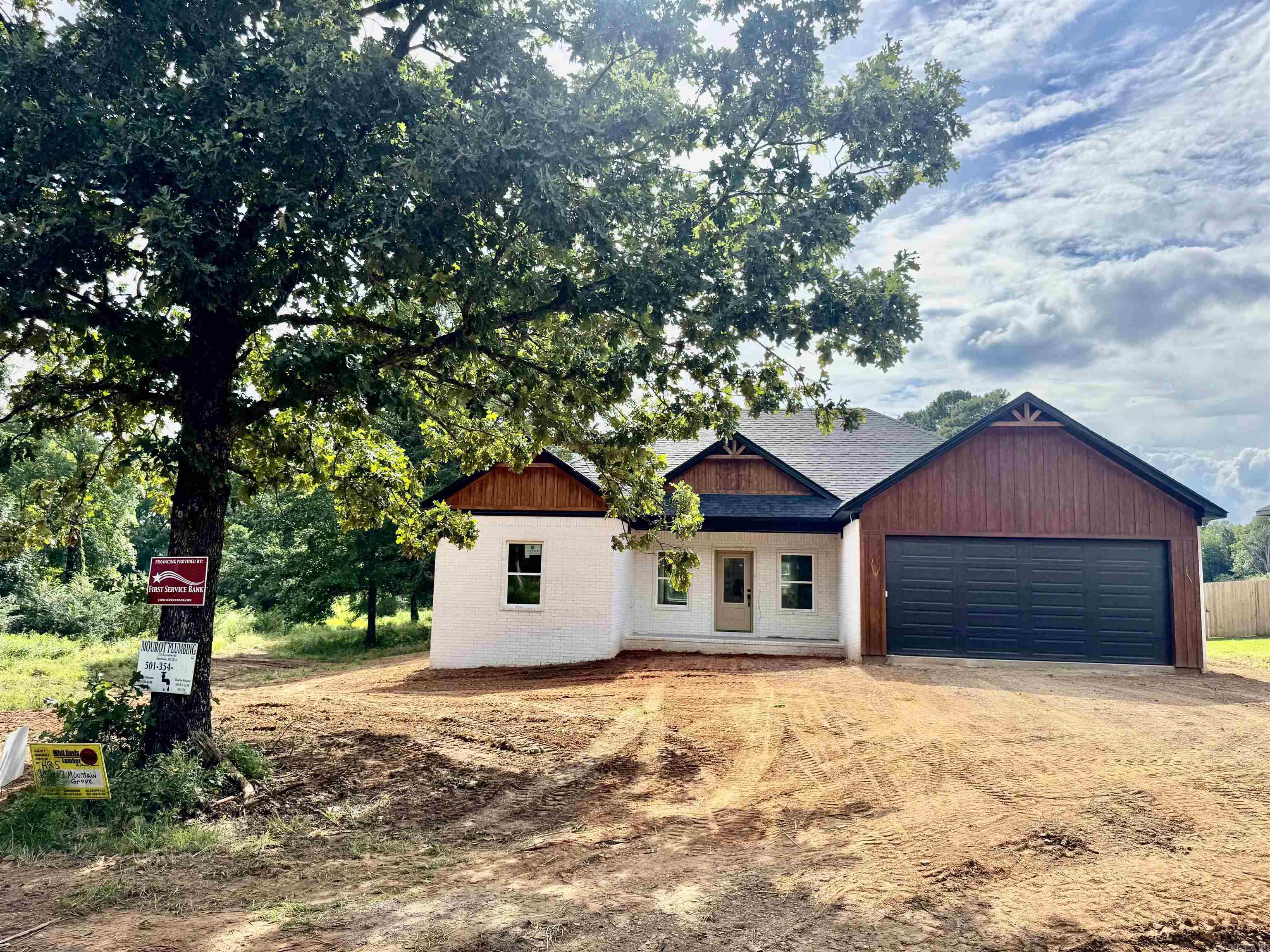 17 Mountain Grove  Greenbrier, AR