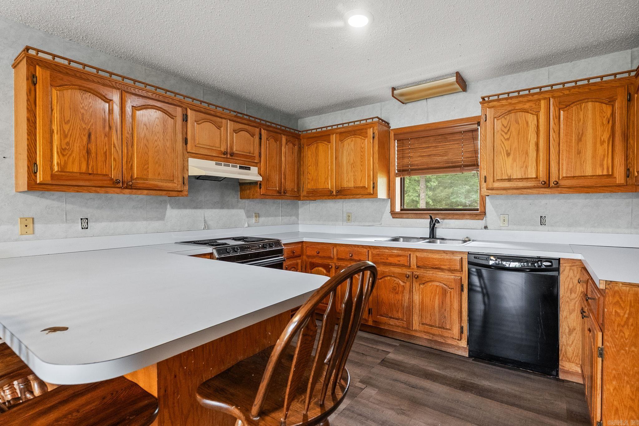 17 Oak Creek  Conway, AR