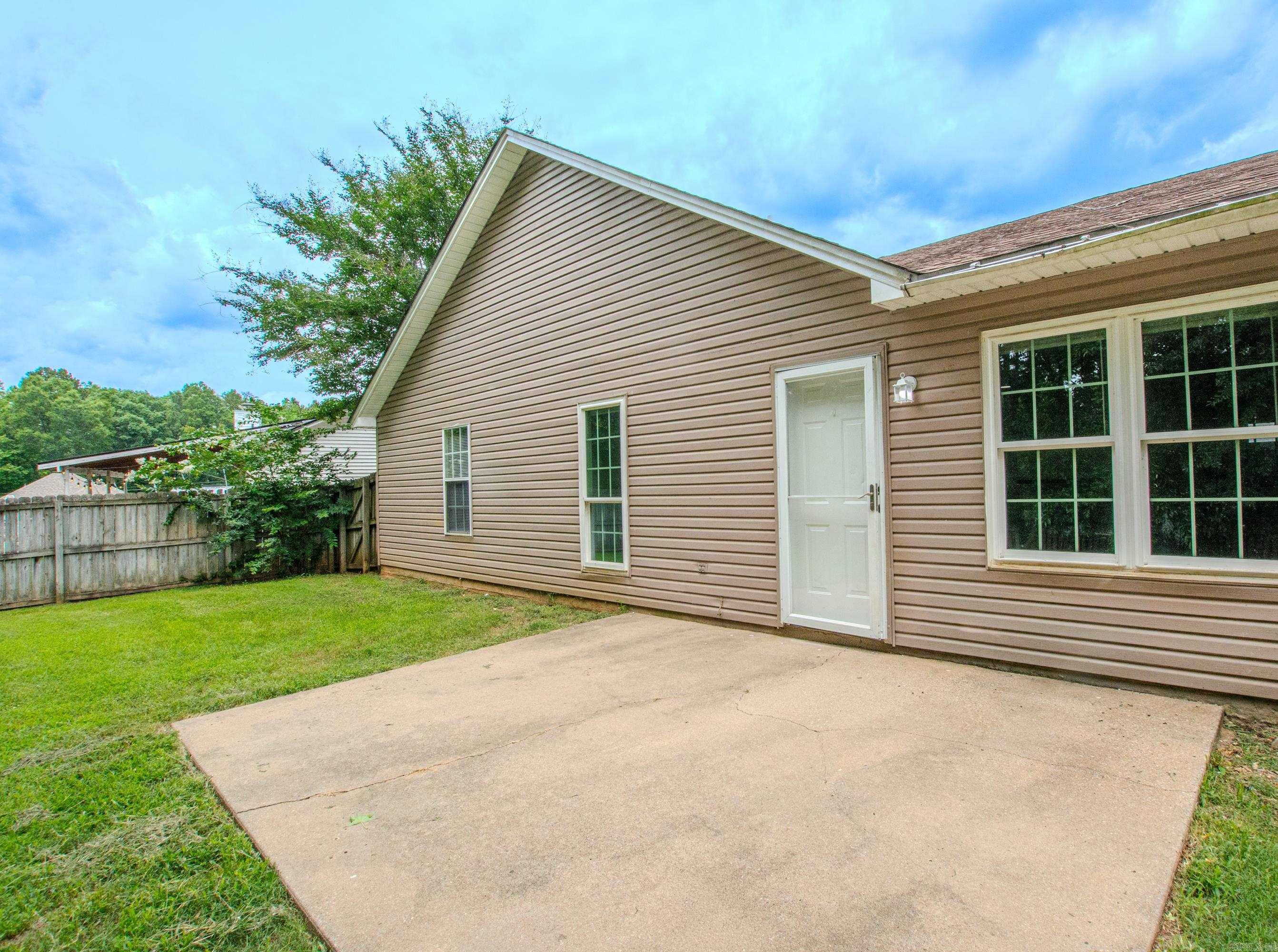 218 Hunters Run  Benton, AR