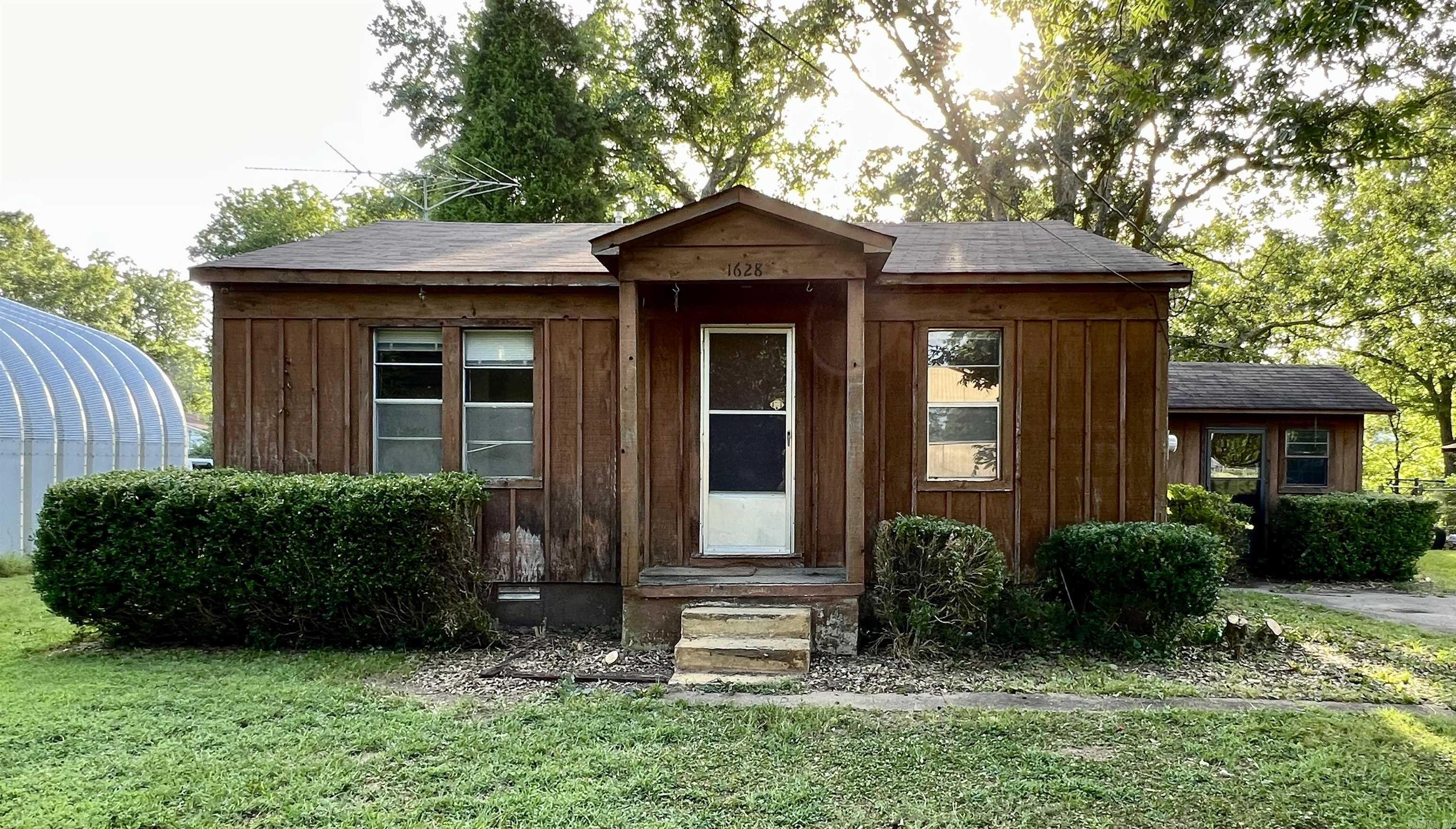 1628 Potts  Malvern, AR