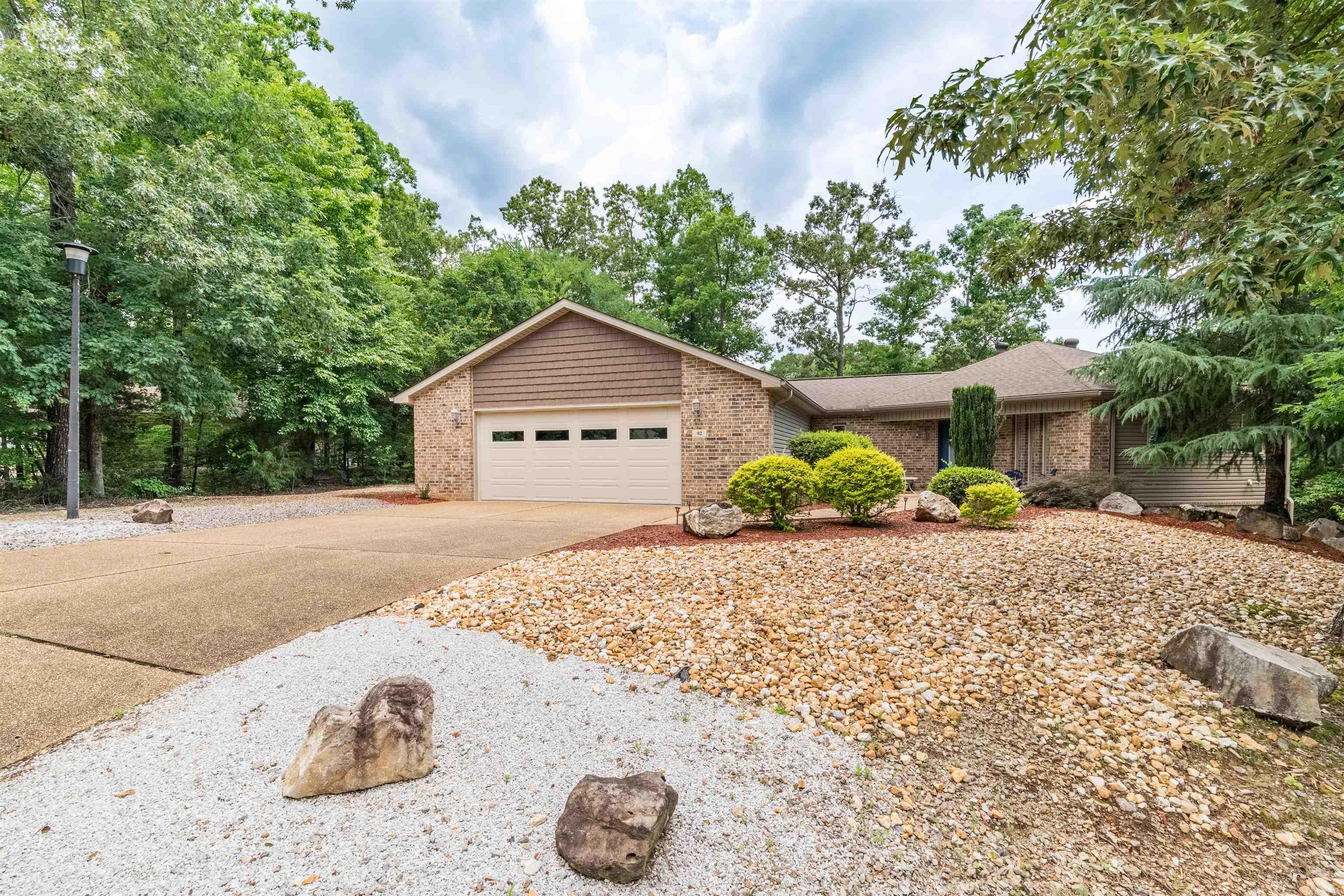 82 Magellan  Hot Springs Village, AR