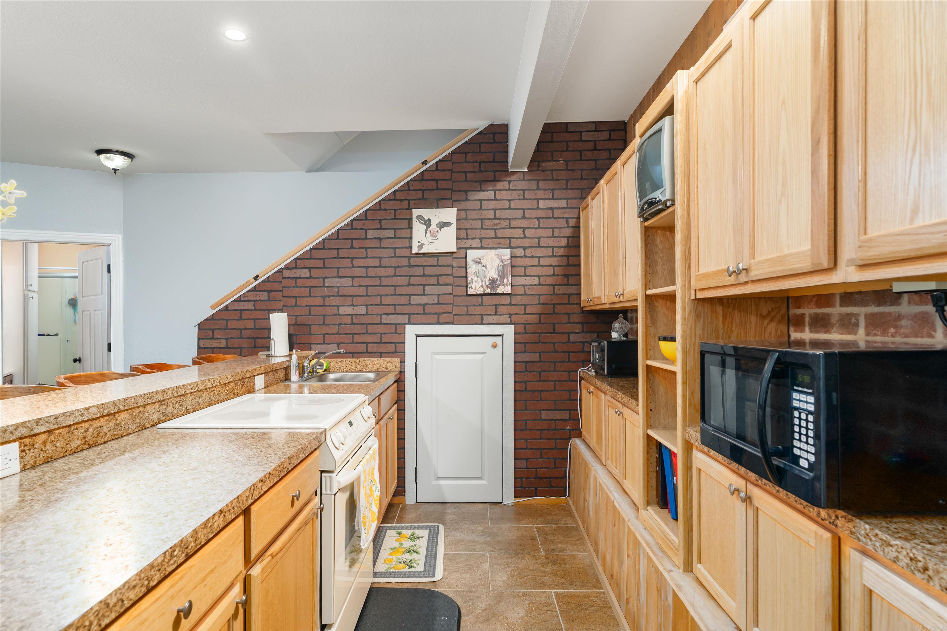 82 Magellan  Hot Springs Village, AR
