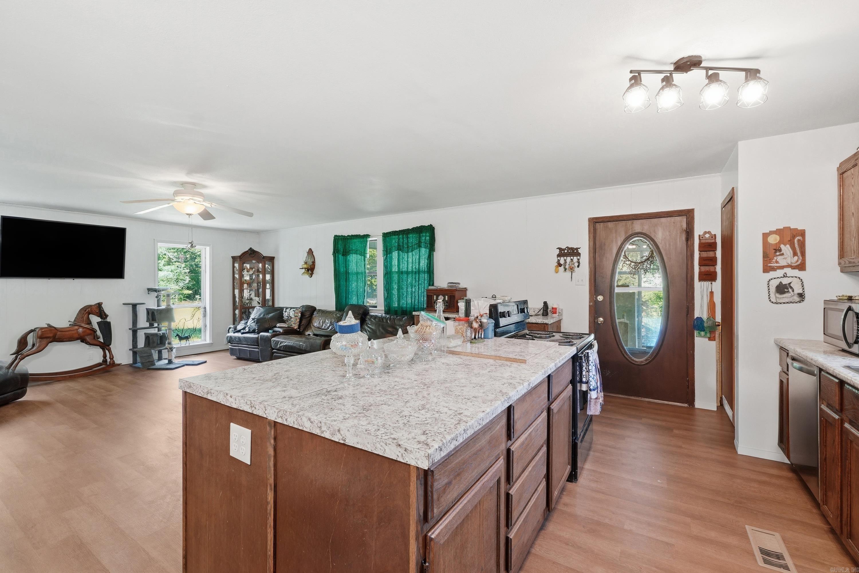 390 Wood Vine  Higden, AR