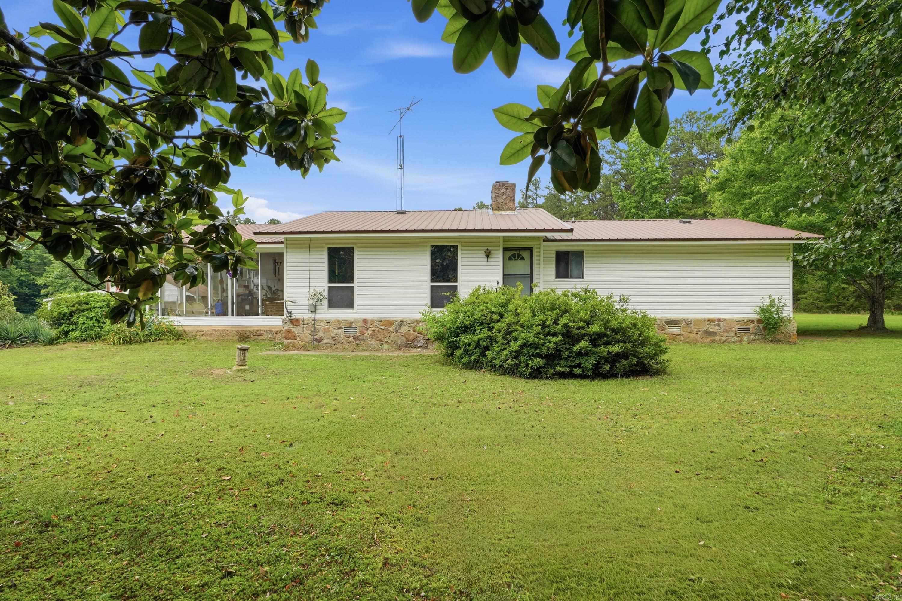 390 Wood Vine  Higden, AR