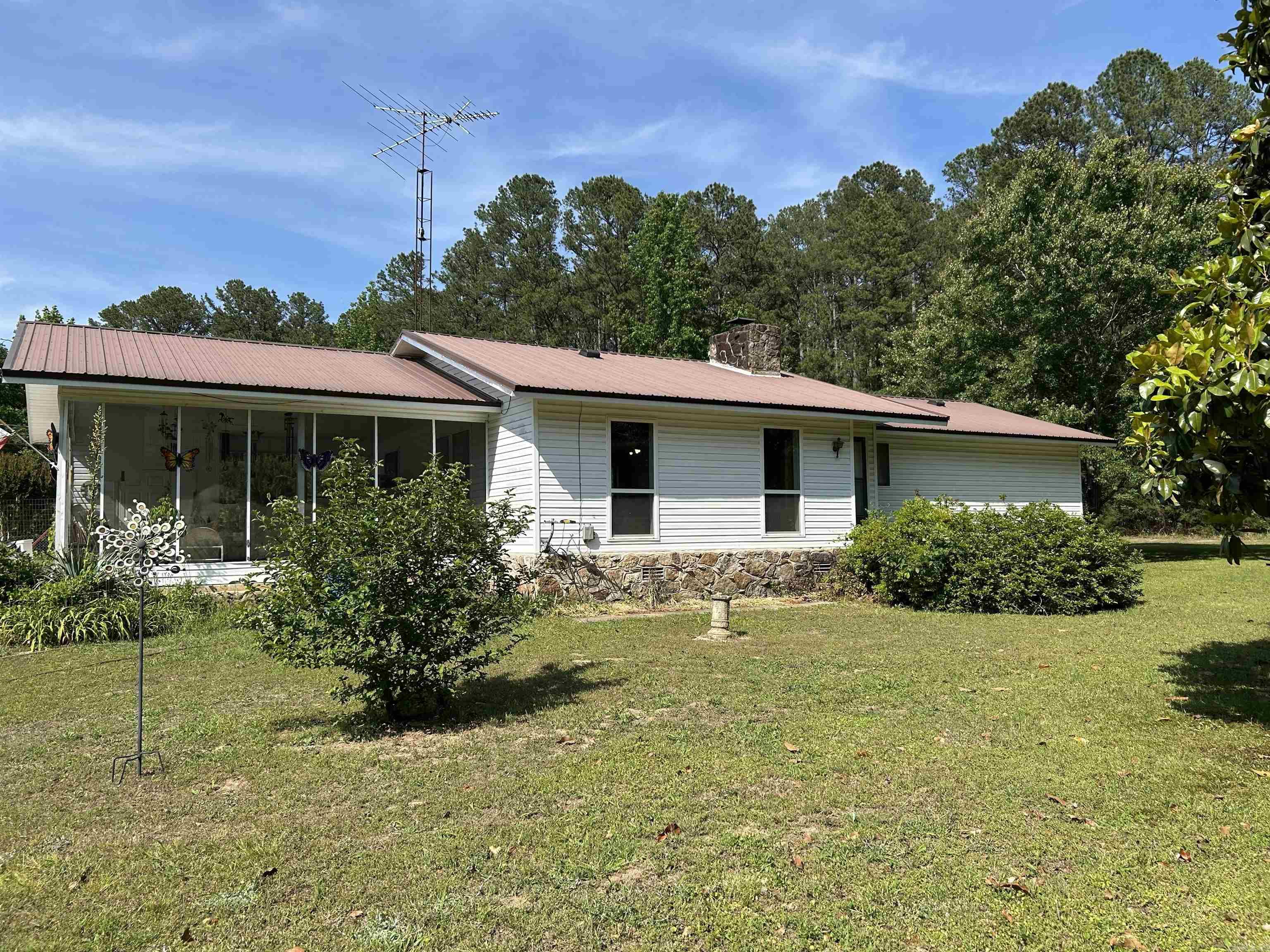 390 Wood Vine  Higden, AR