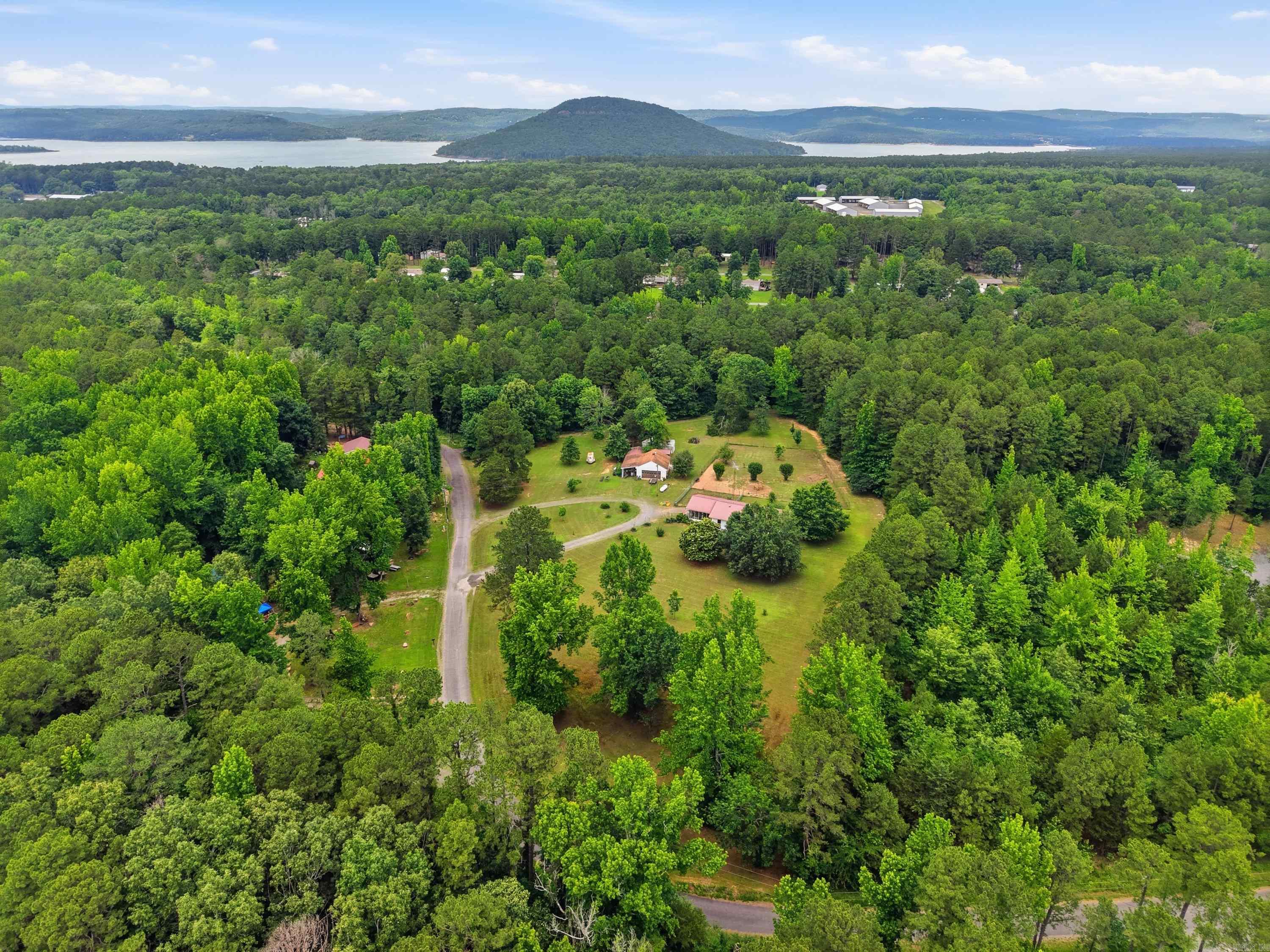 390 Wood Vine  Higden, AR