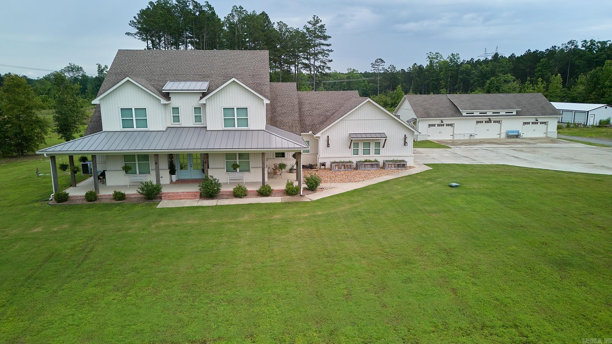 28244 S Sardis Road  Bauxite, AR