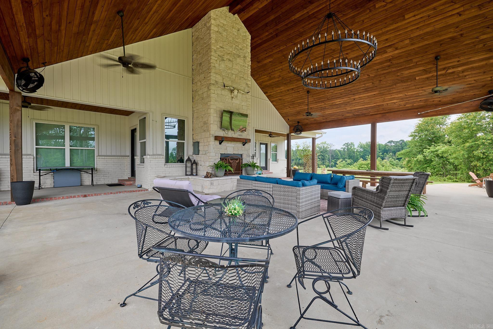 28244 S Sardis Road  Bauxite, AR