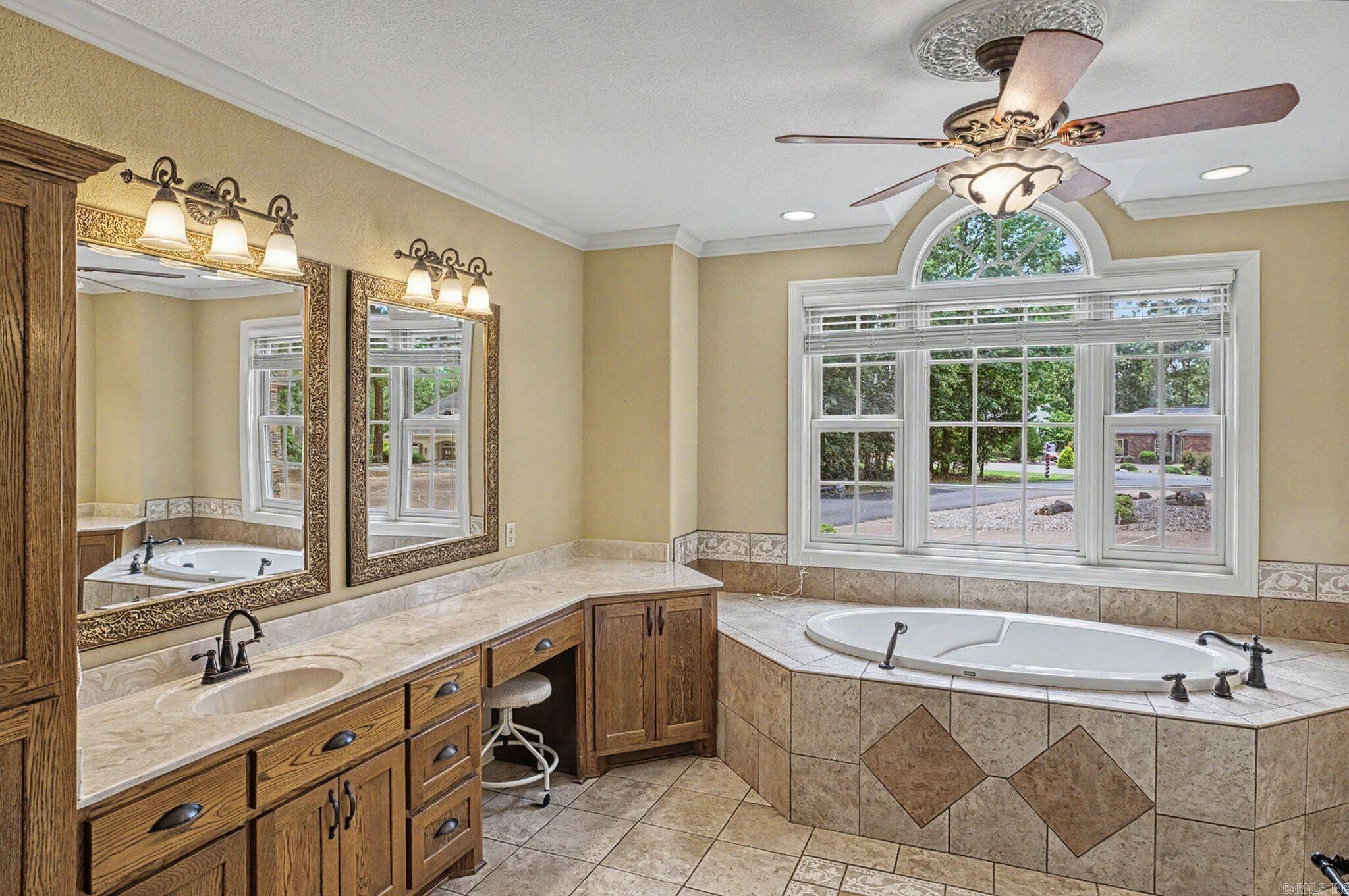 1 Vereda Lane  Hot Springs Village, AR