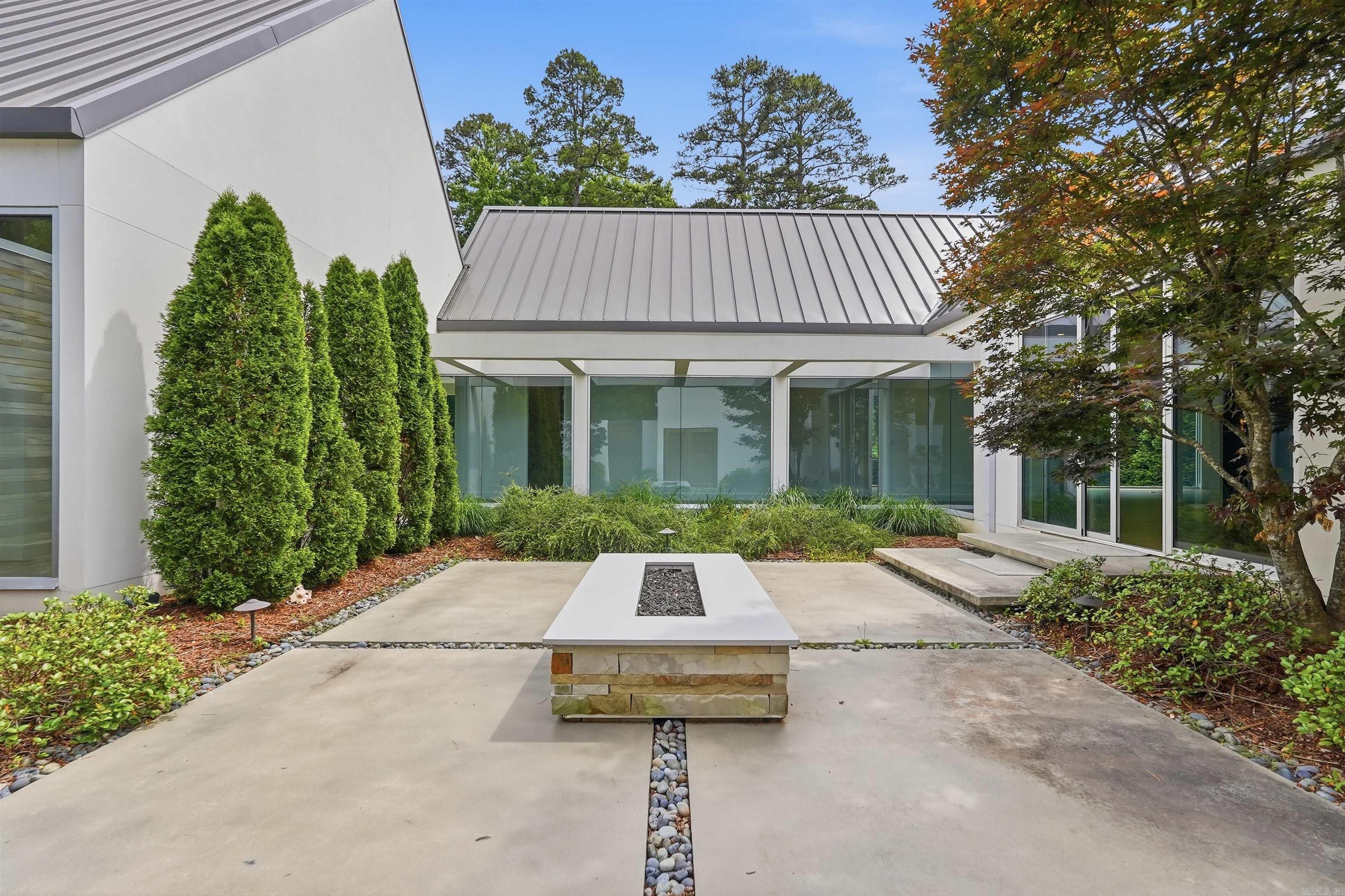 45 Sologne  Little Rock, AR