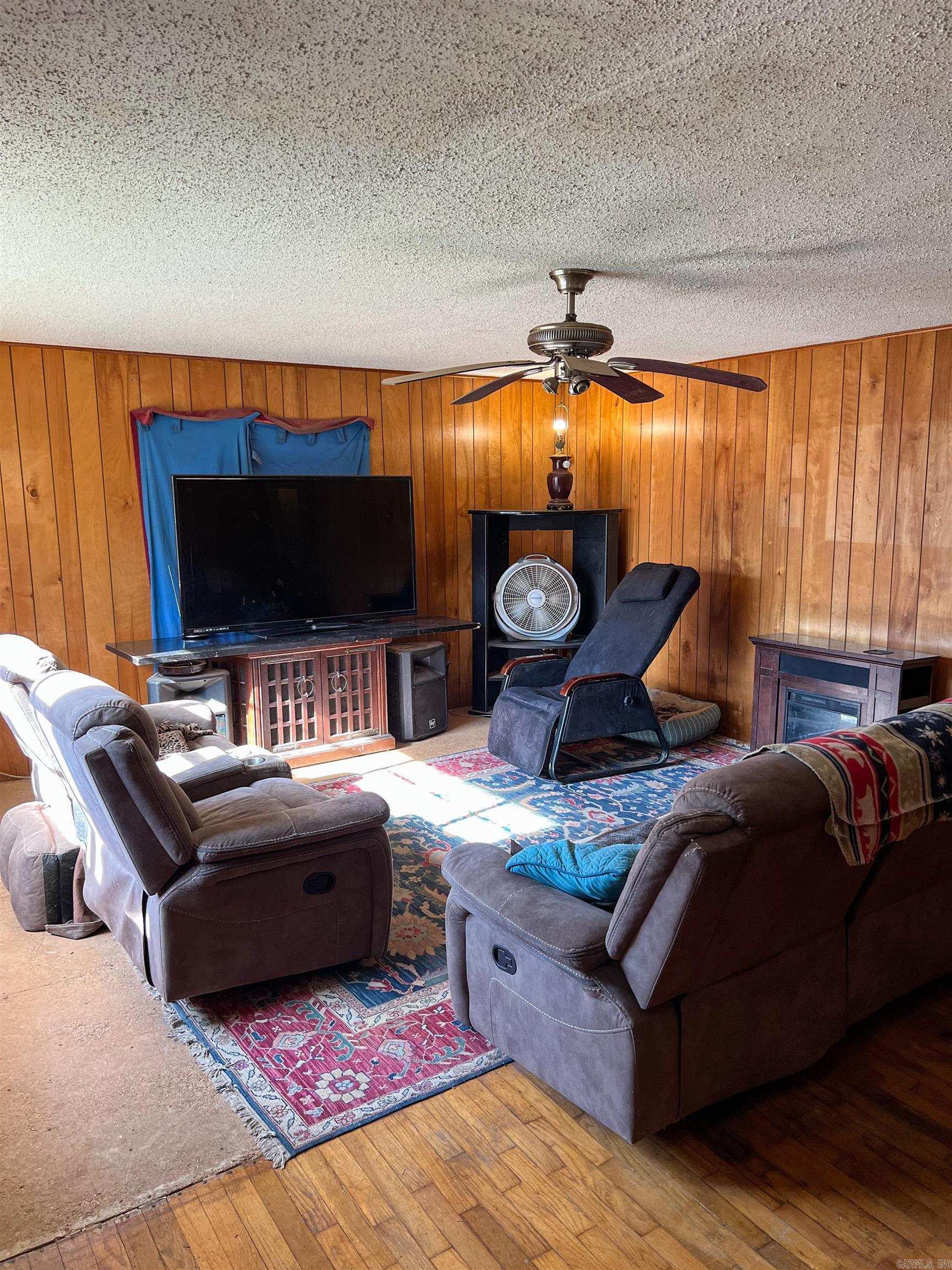 430 W Mill Street Malvern, AR 72104