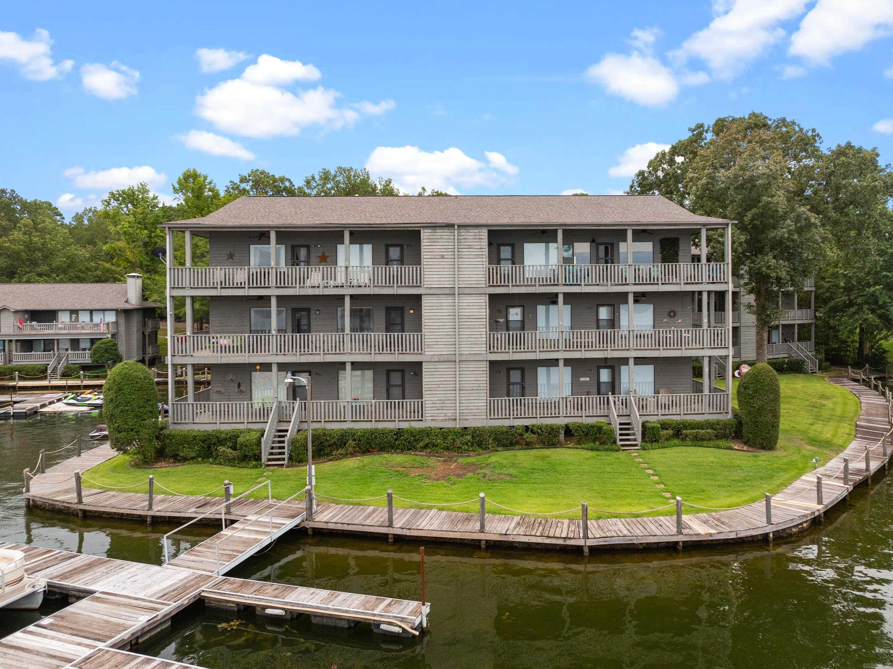 400 Farr Shores  Hot Springs, AR