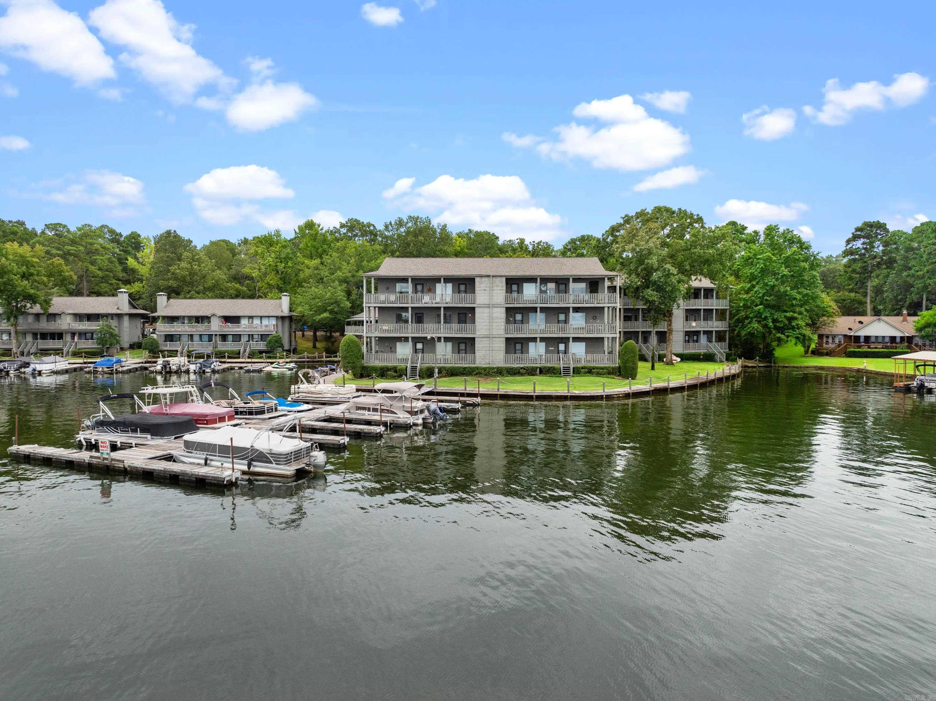 400 Farr Shores  Hot Springs, AR