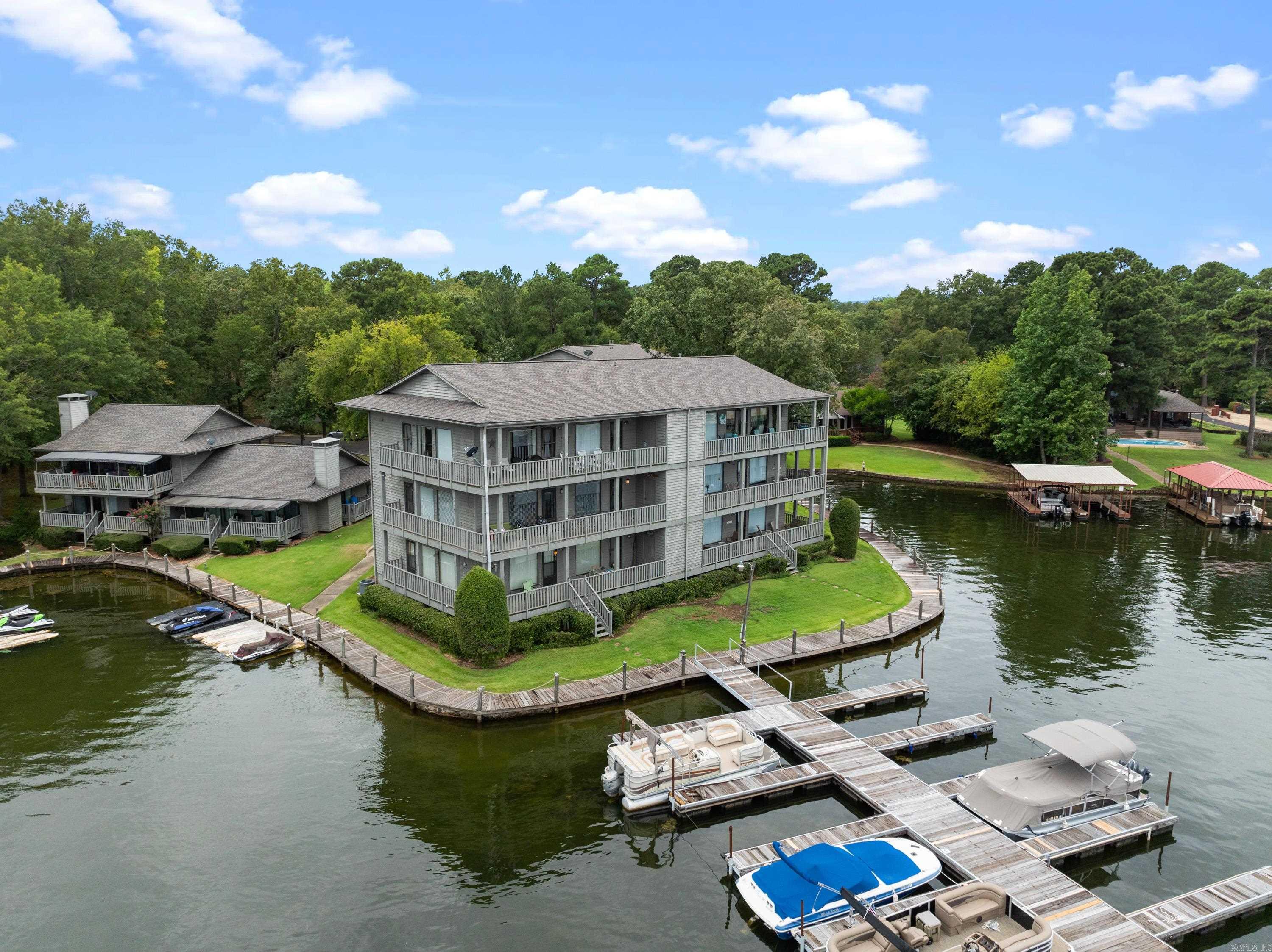 400 Farr Shores  Hot Springs, AR