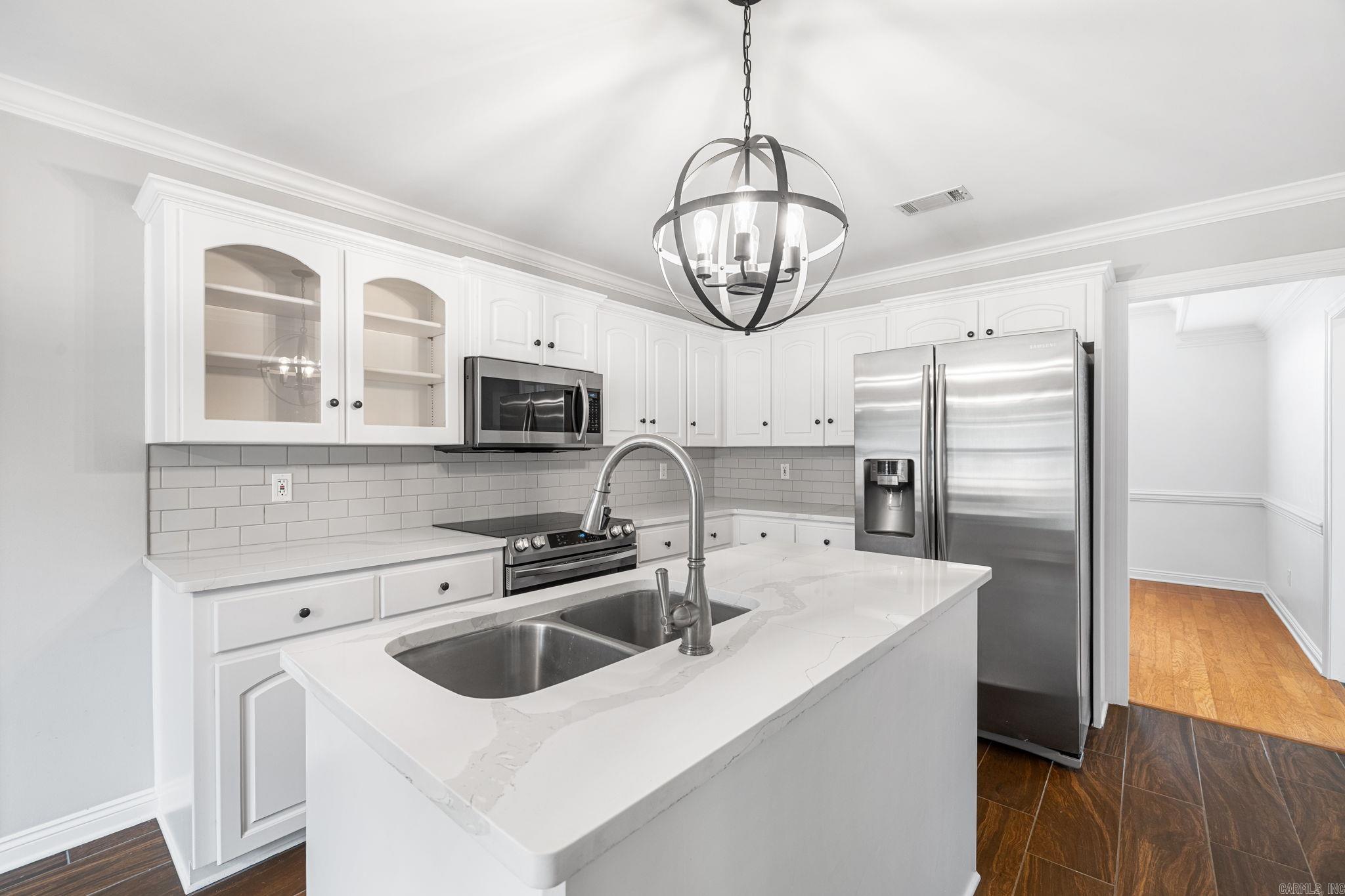 53 Country Village Cir  Cabot, AR