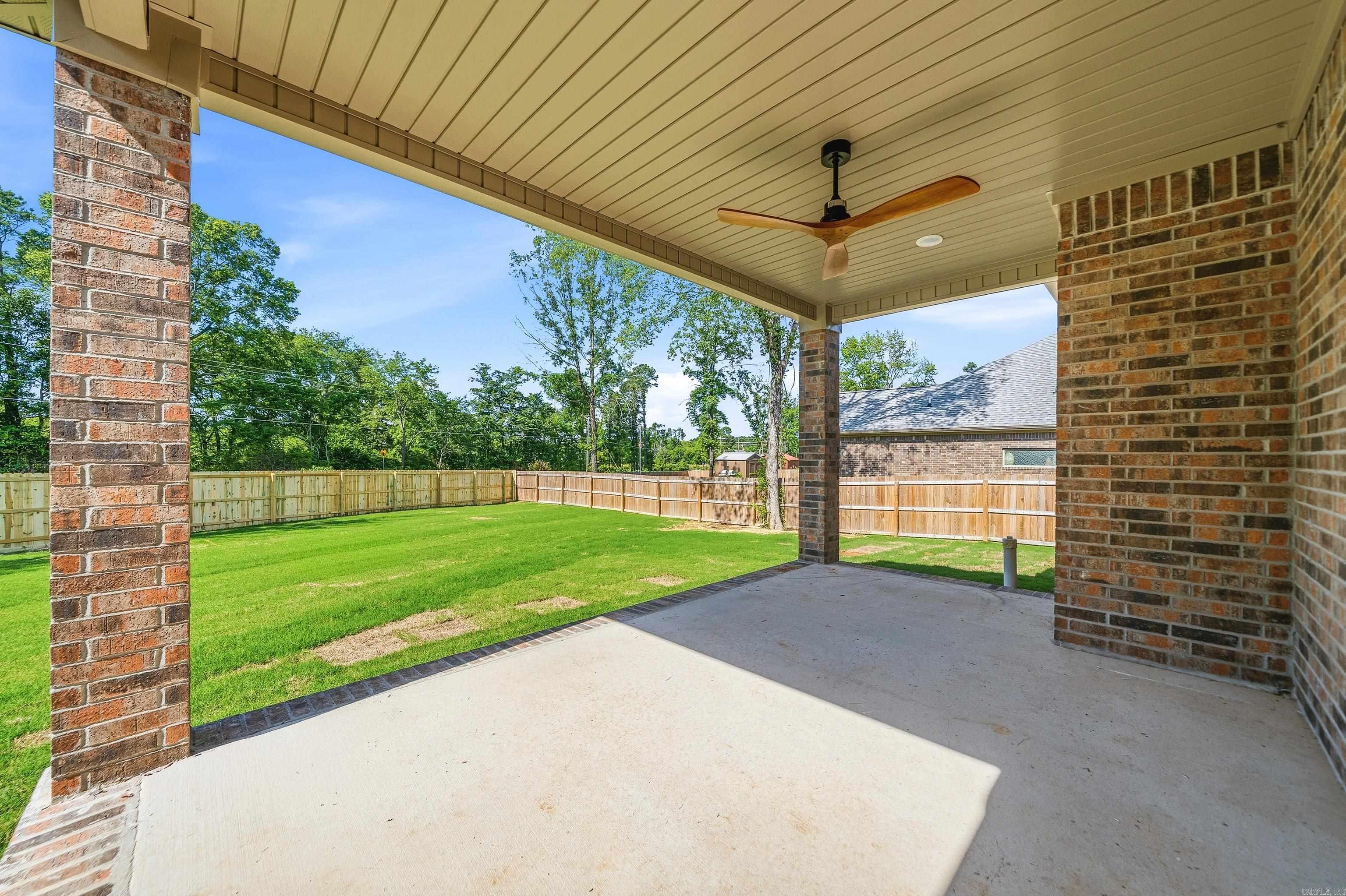 130 Petronia  Hot Springs, AR