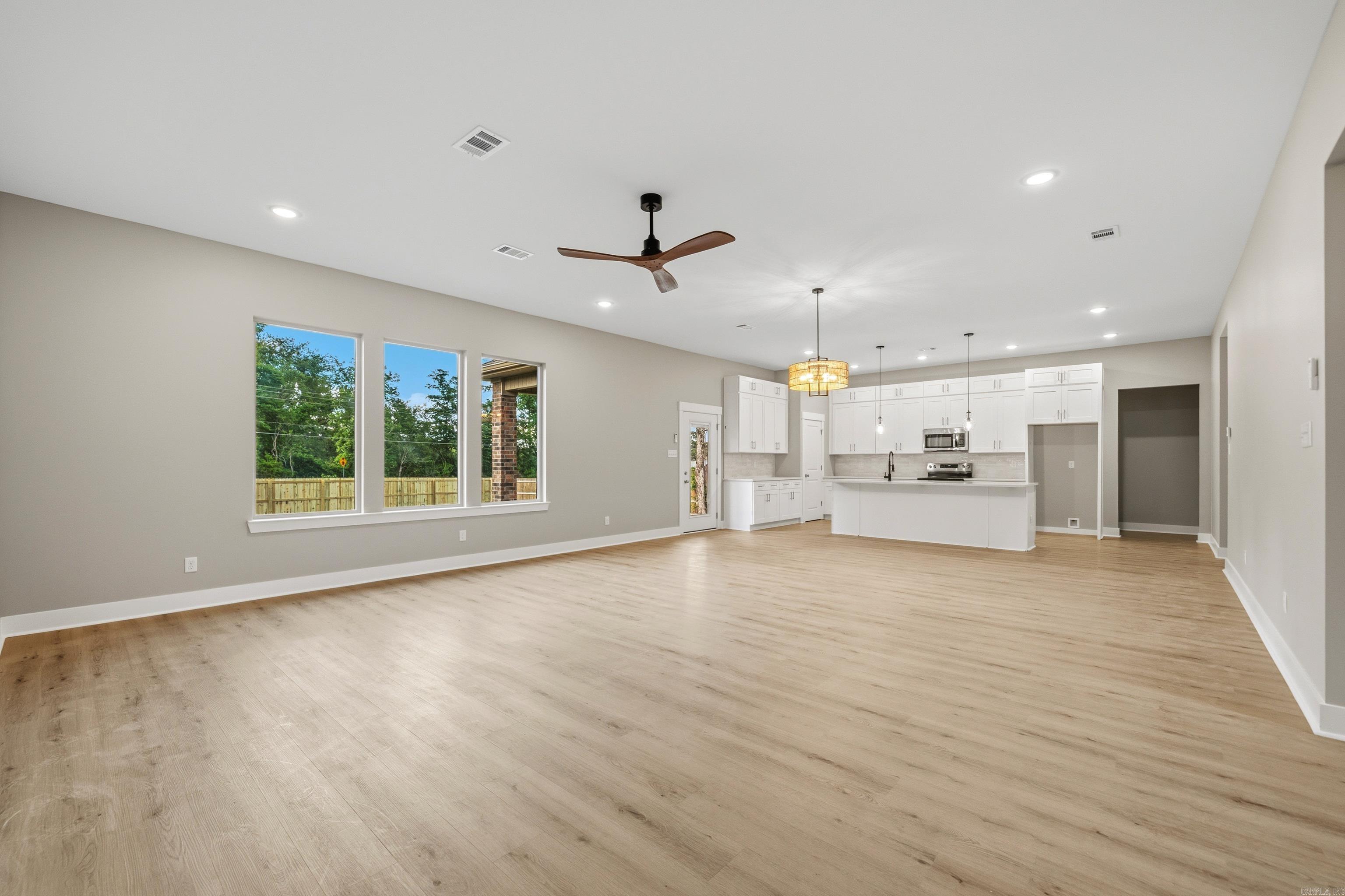130 Petronia  Hot Springs, AR