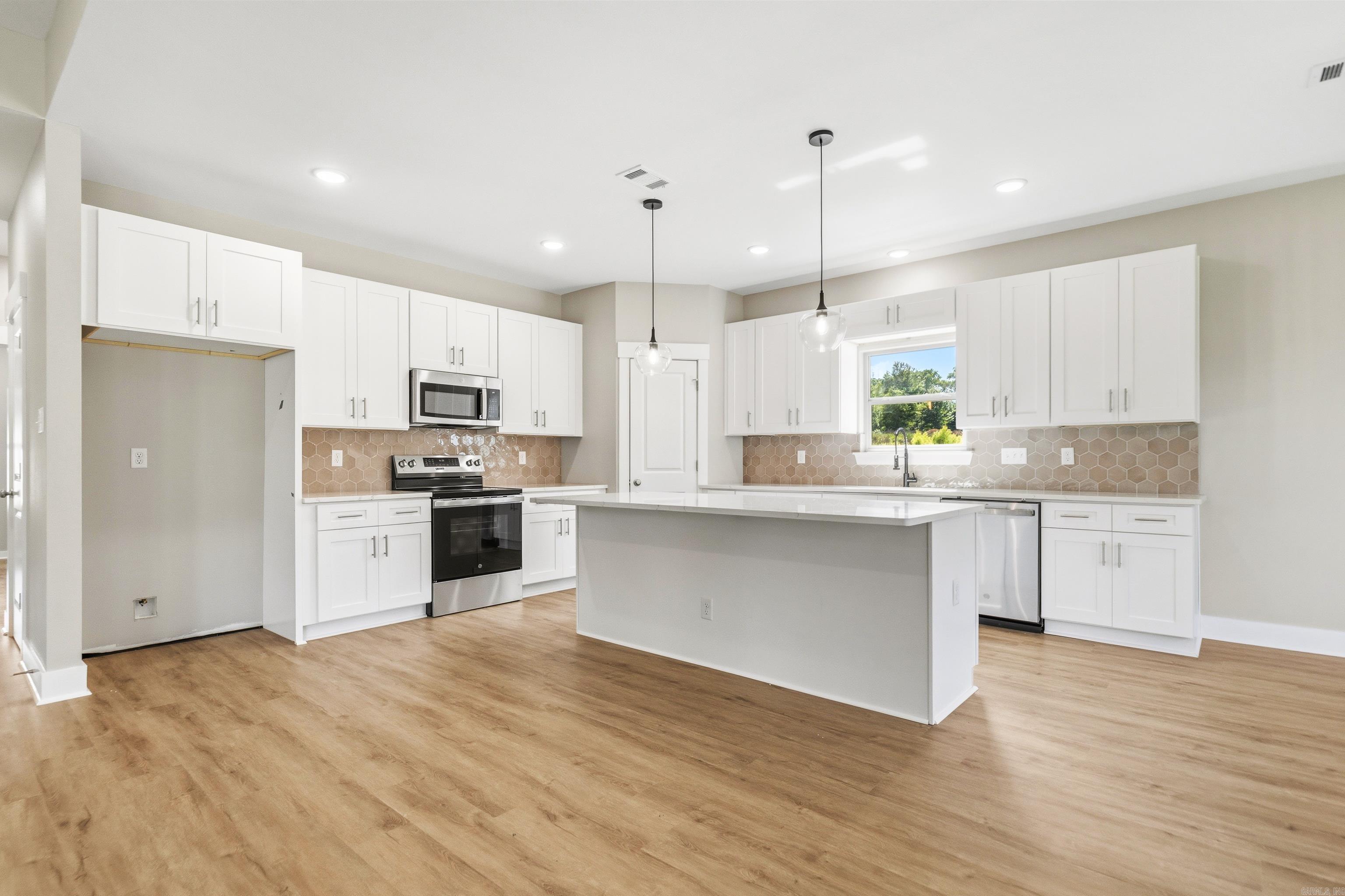 210 Petronia  Hot Springs, AR