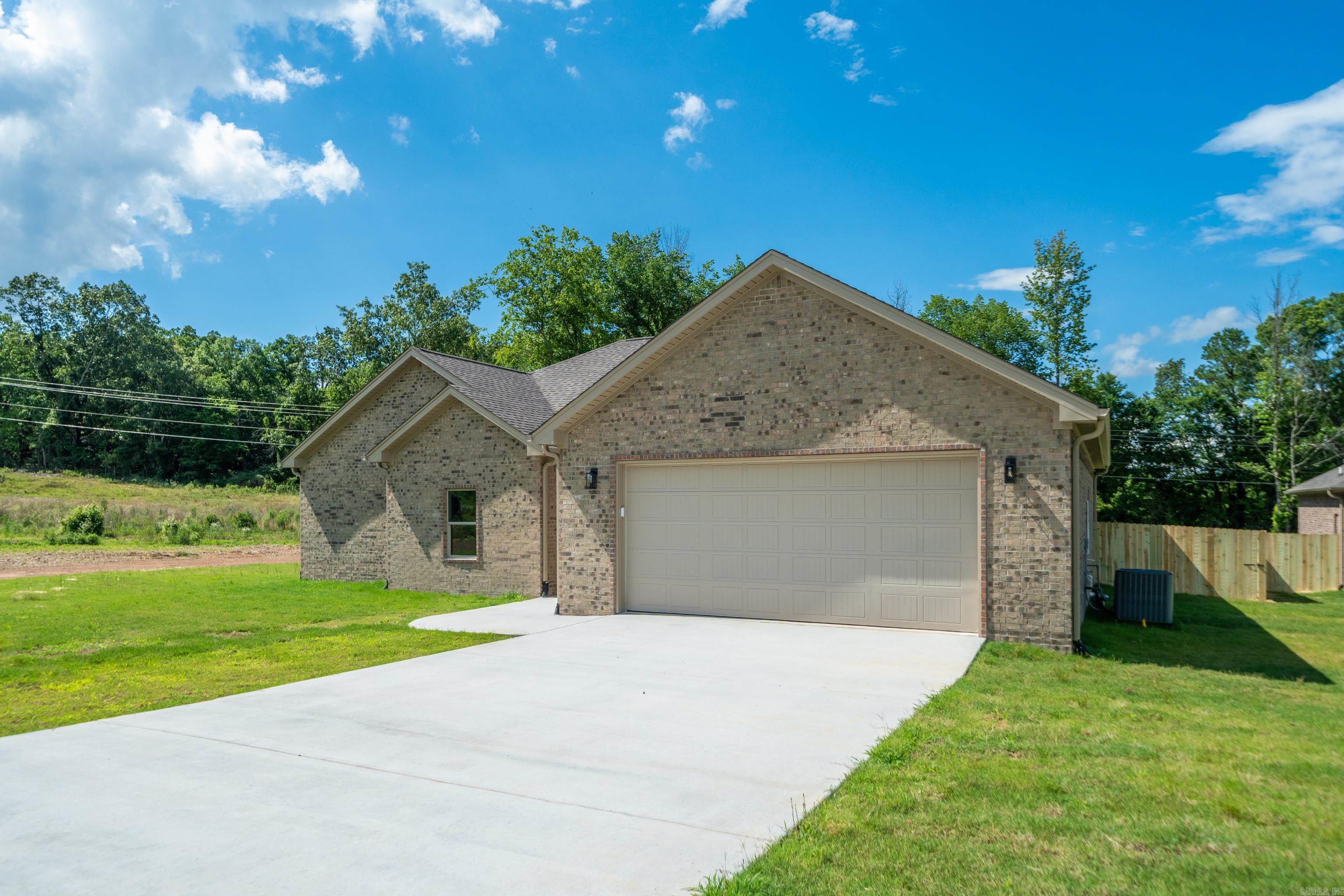 210 Petronia  Hot Springs, AR