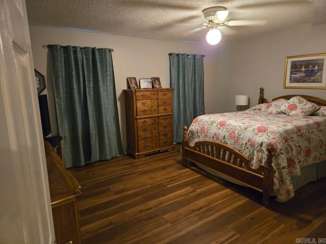 16 Cedar Creek  Clarksville, AR