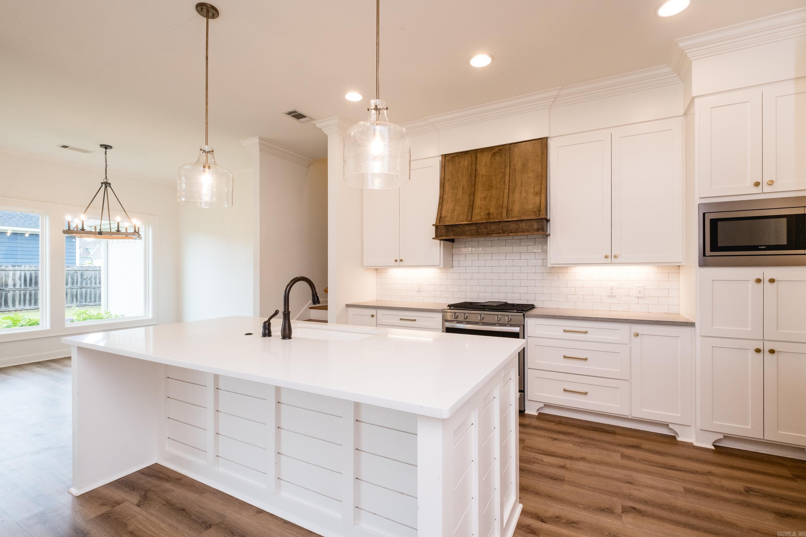 6057 Meridian  Bryant, AR