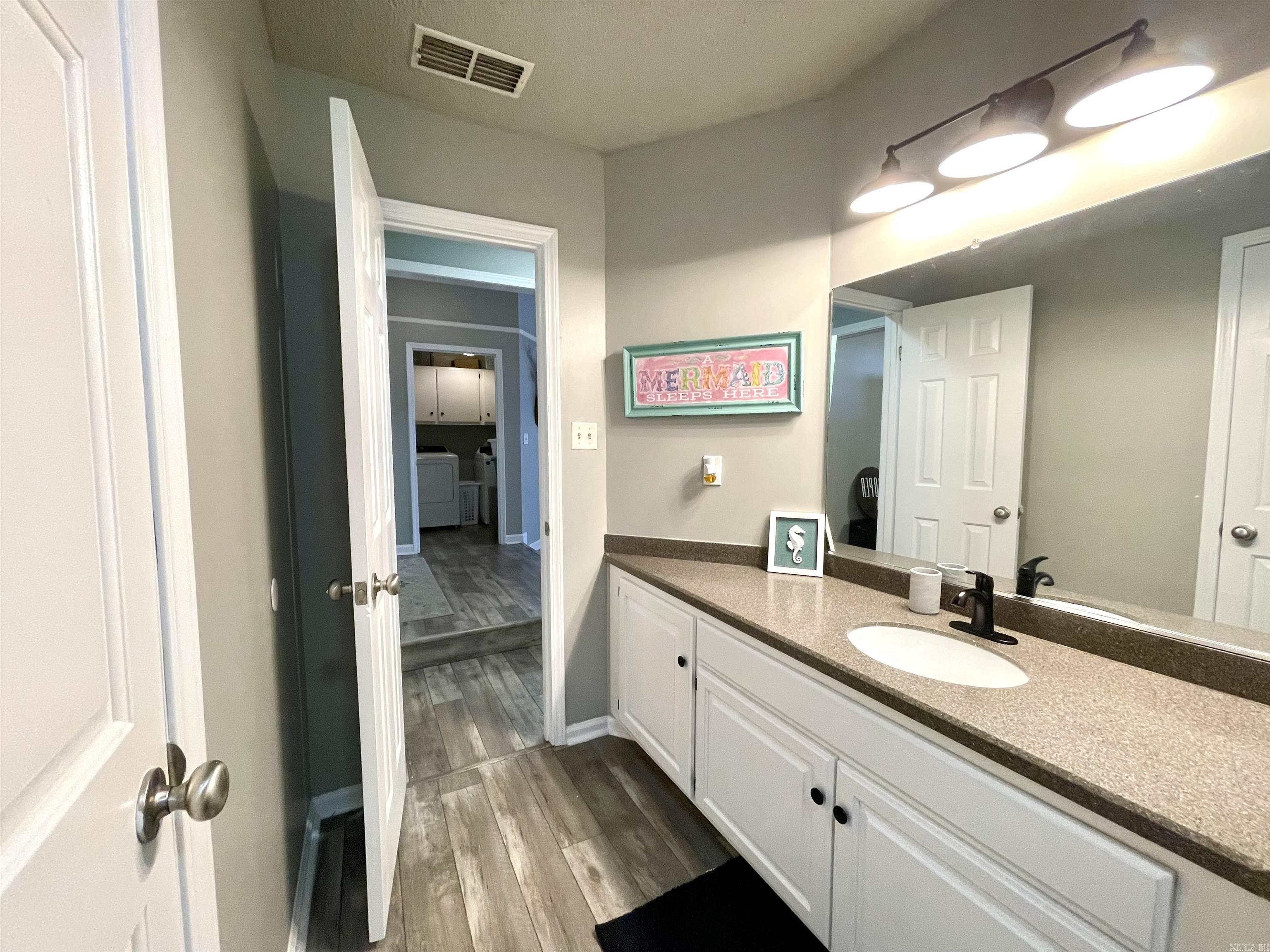 300 N Willow  Trumann, AR