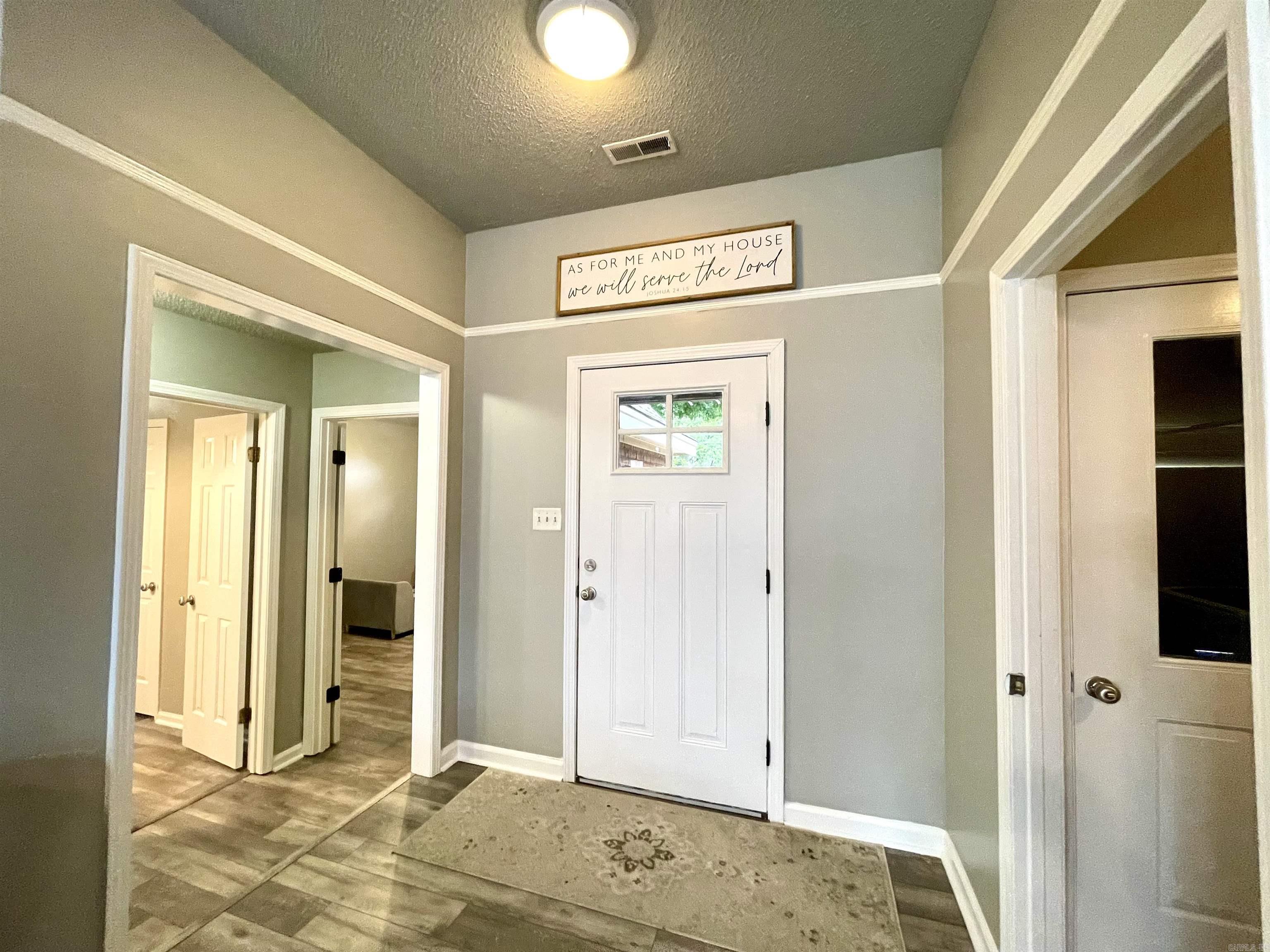 300 N Willow  Trumann, AR