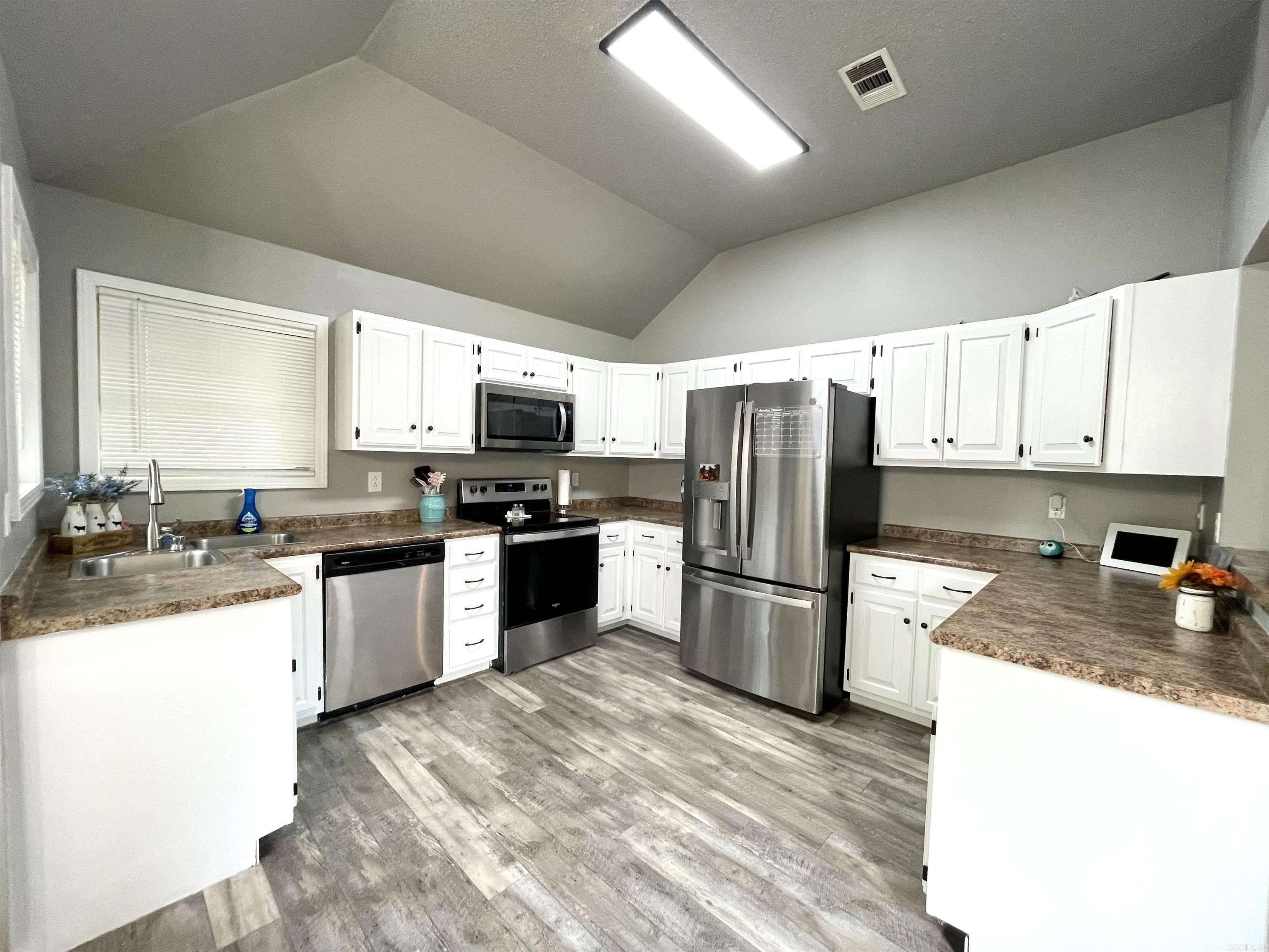 300 N Willow  Trumann, AR