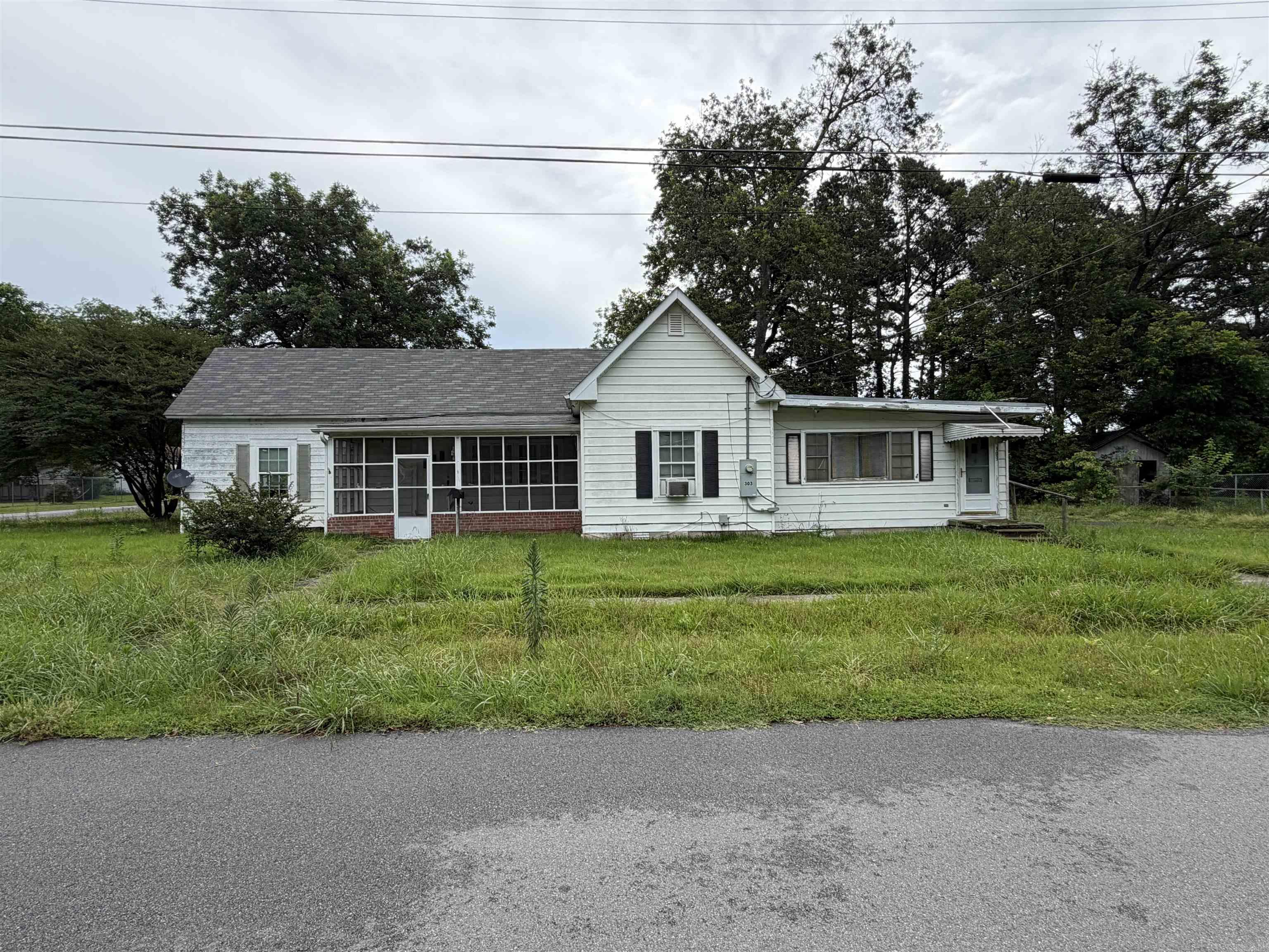 303 Reynolds  Lonoke, AR
