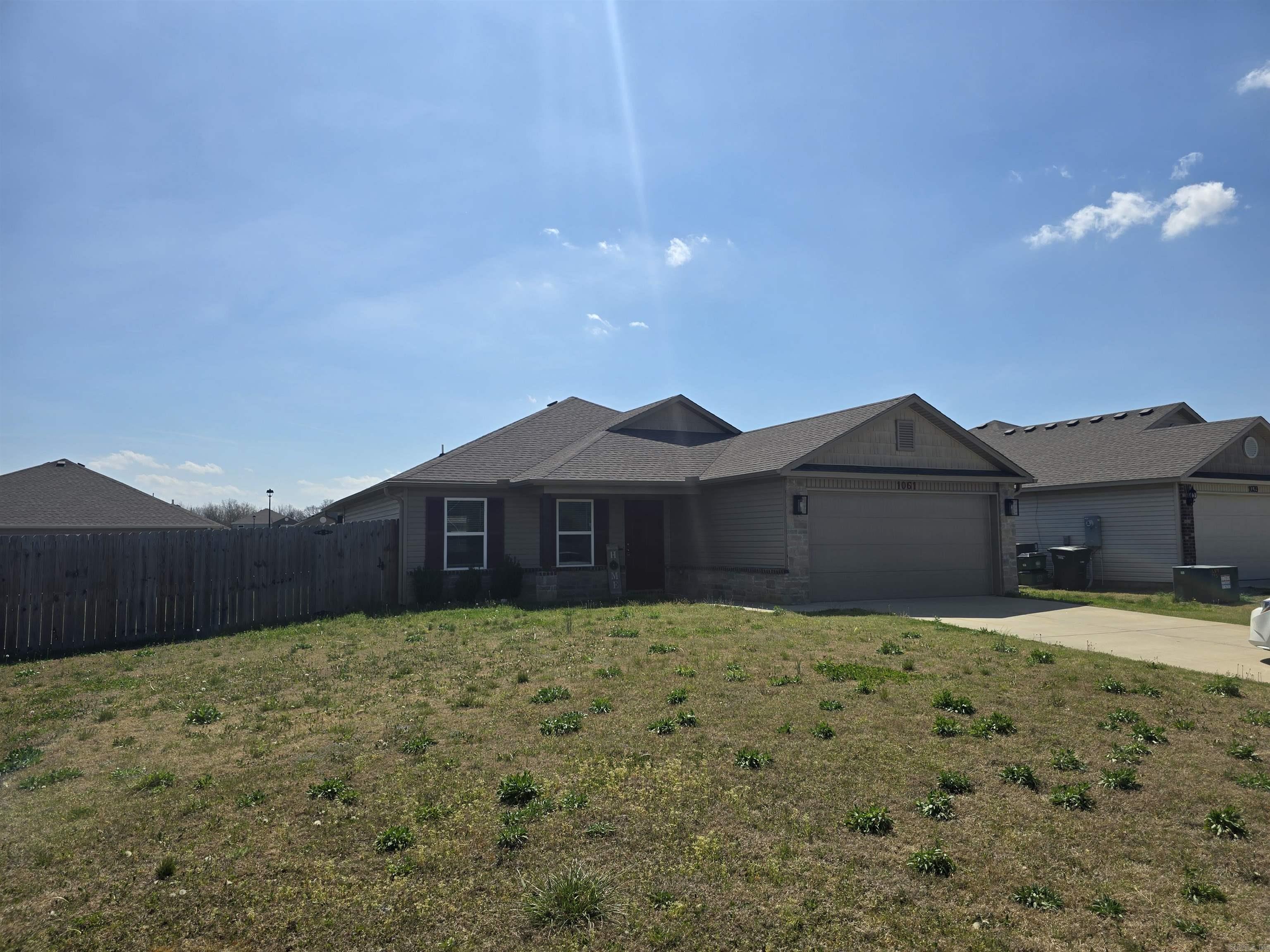 1061 E Bunting  Fayetteville, AR