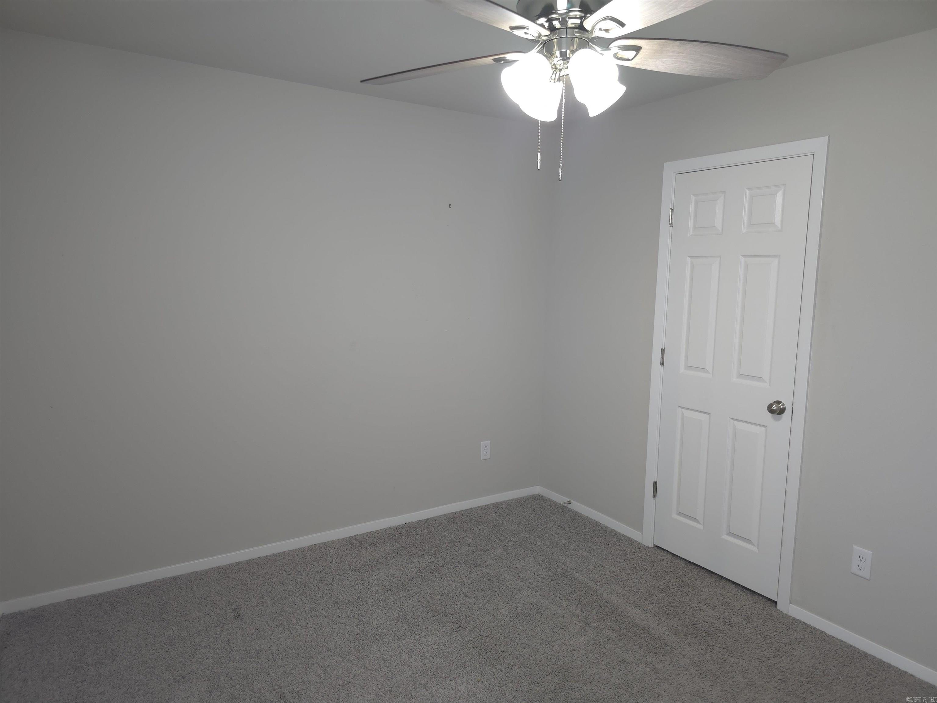 1061 E Bunting  Fayetteville, AR