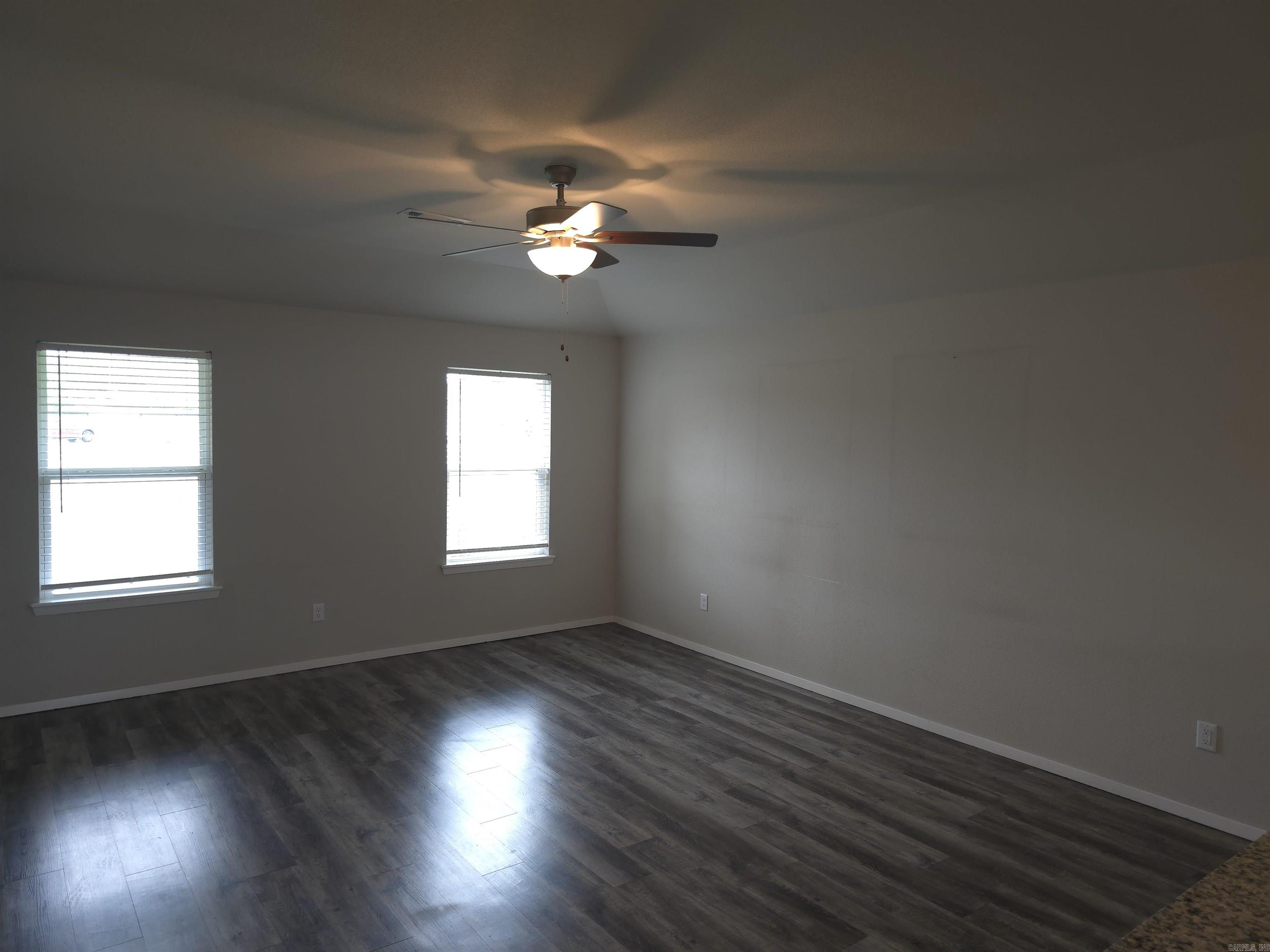 1061 E Bunting  Fayetteville, AR