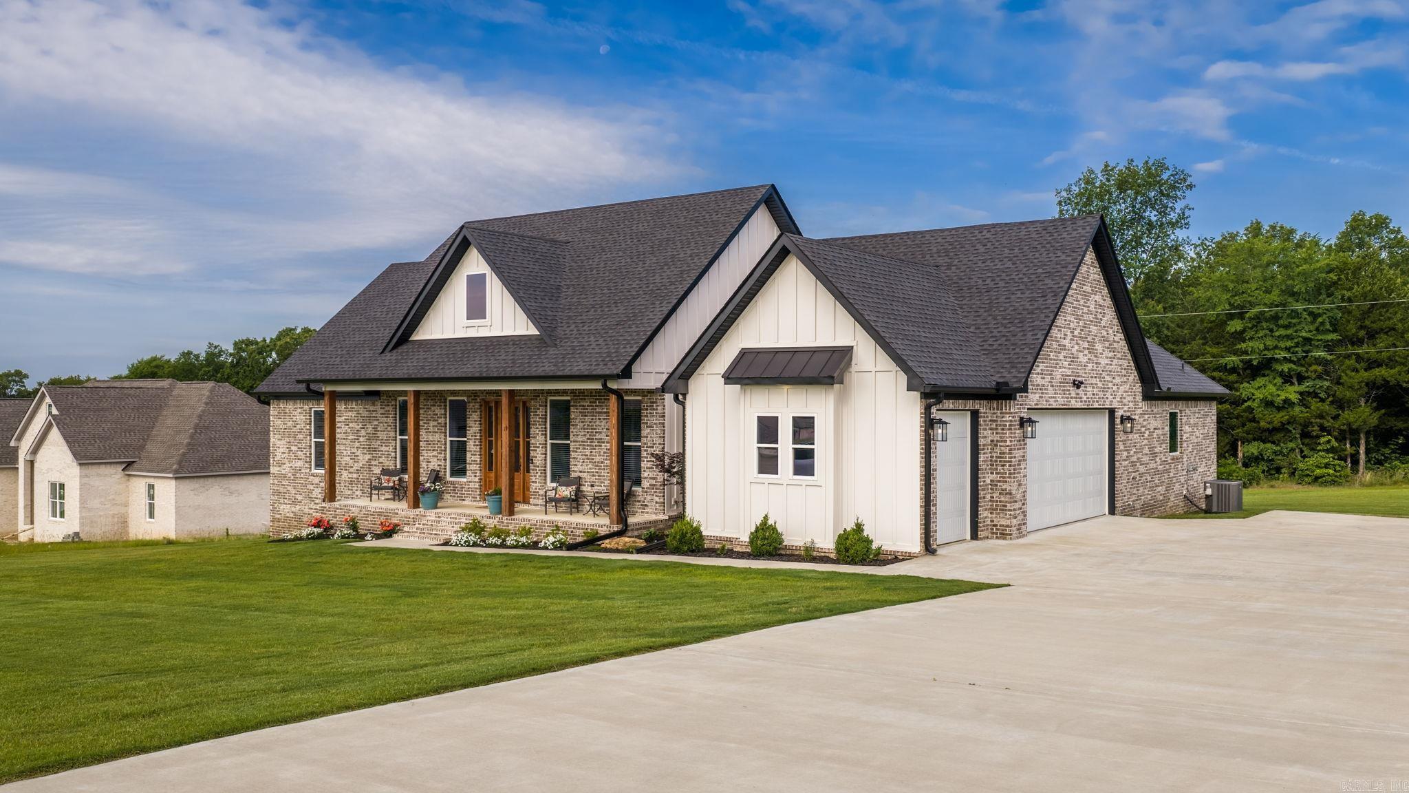 19 Avrey  Greenbrier, AR