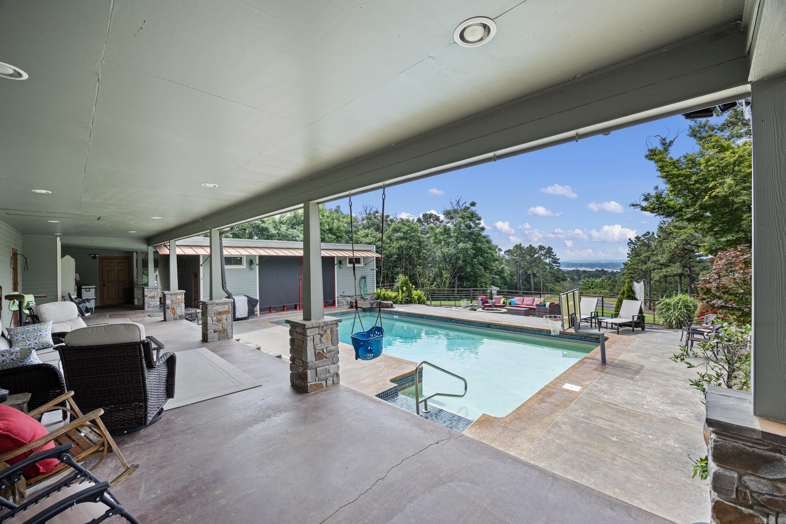 401 Quarry  Russellville, AR