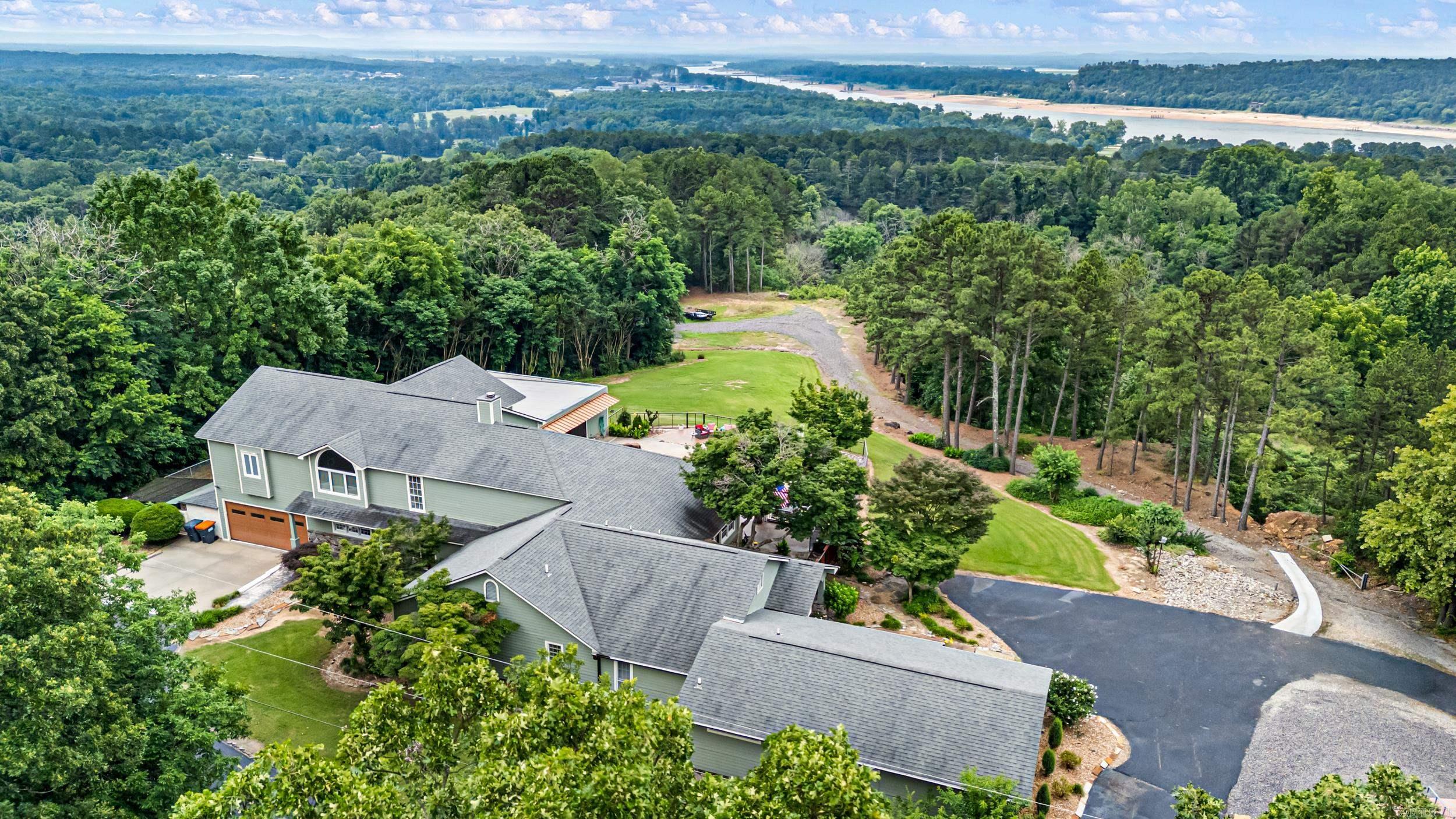 401 Quarry  Russellville, AR