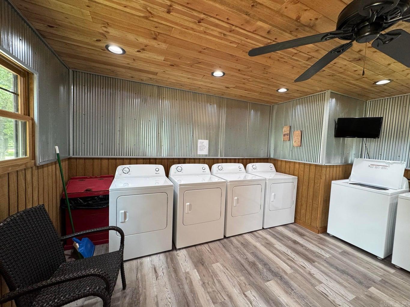 3 Dry Bone Road  Ash Flat, AR