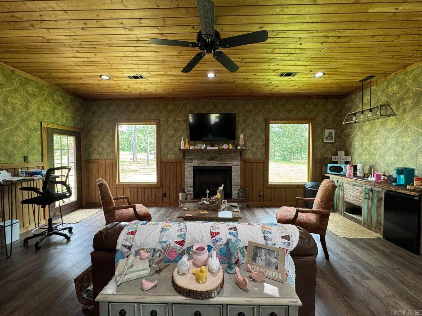 3 Dry Bone Road  Ash Flat, AR