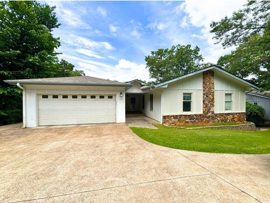 121 Cherokee  Cherokee Village, AR