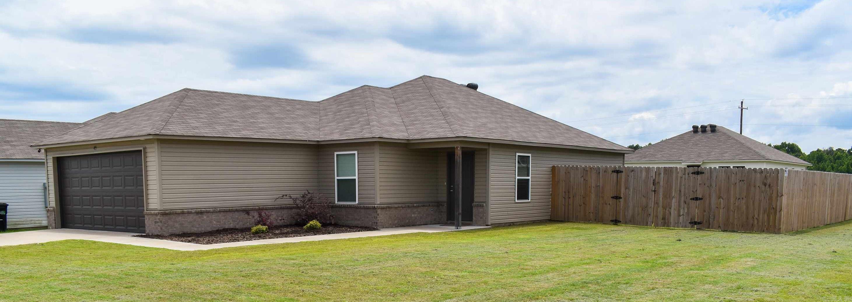 45 Oak Leaf  Conway, AR