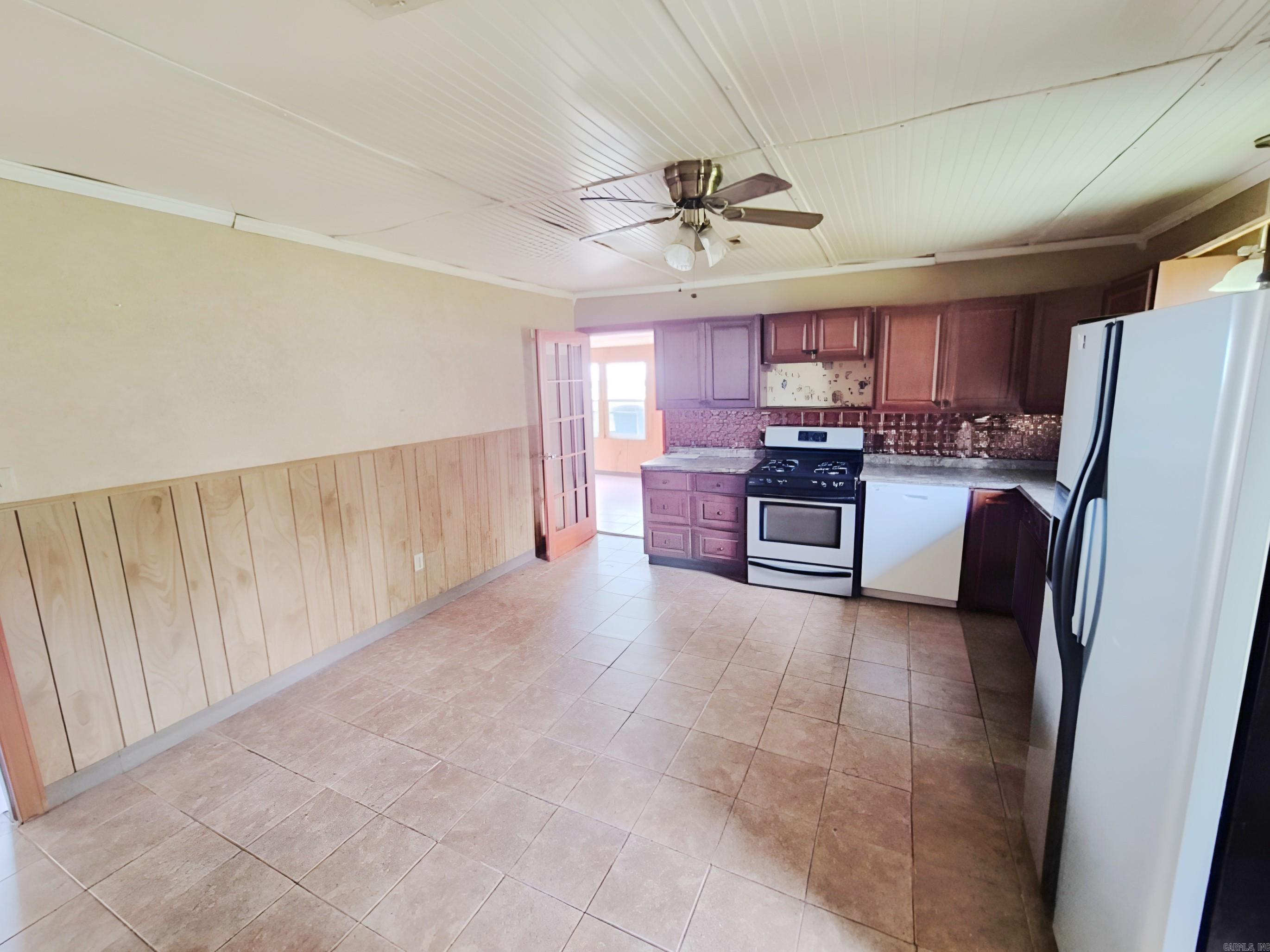 504 Holmes  Bay, AR