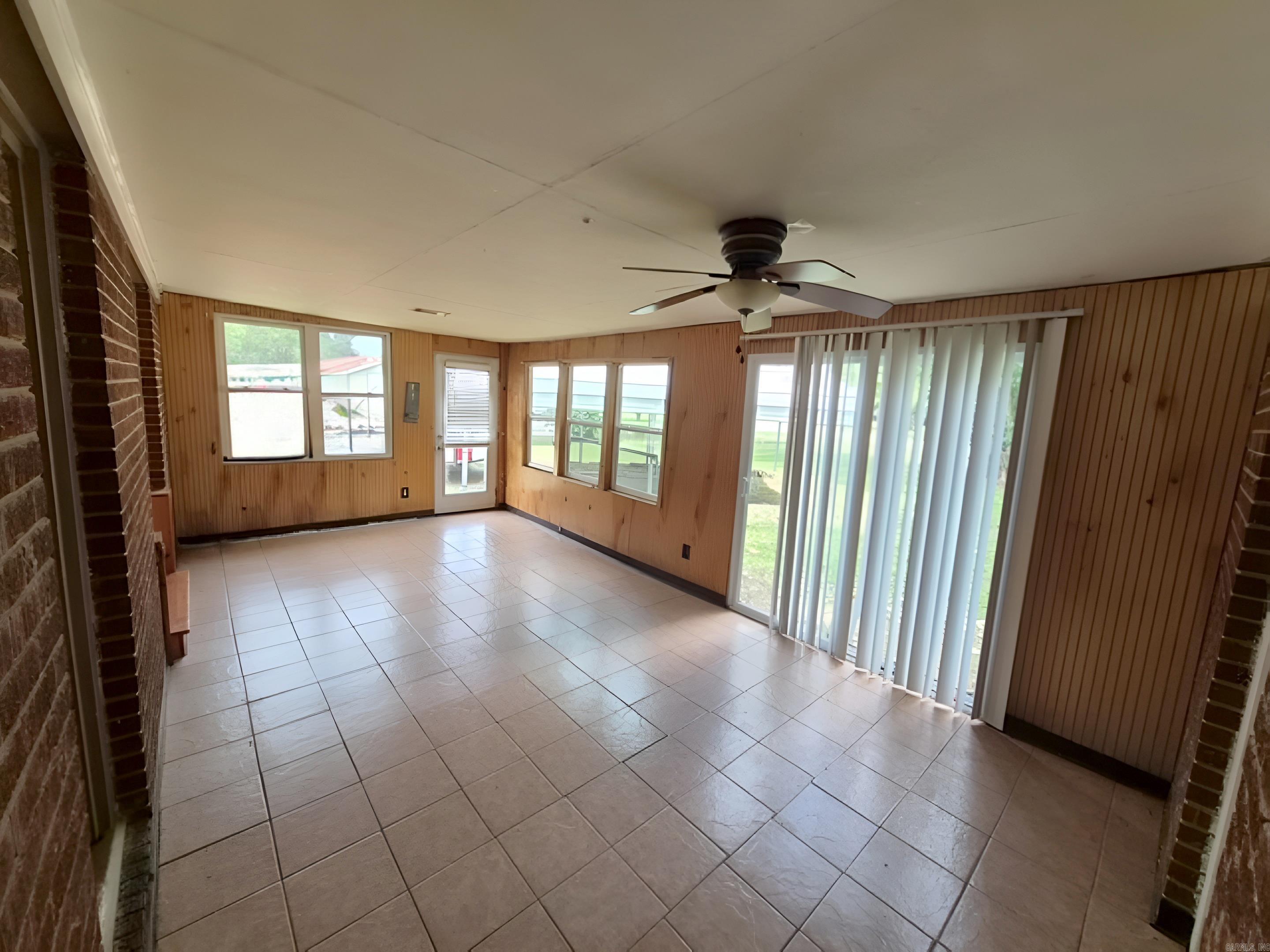 504 Holmes  Bay, AR