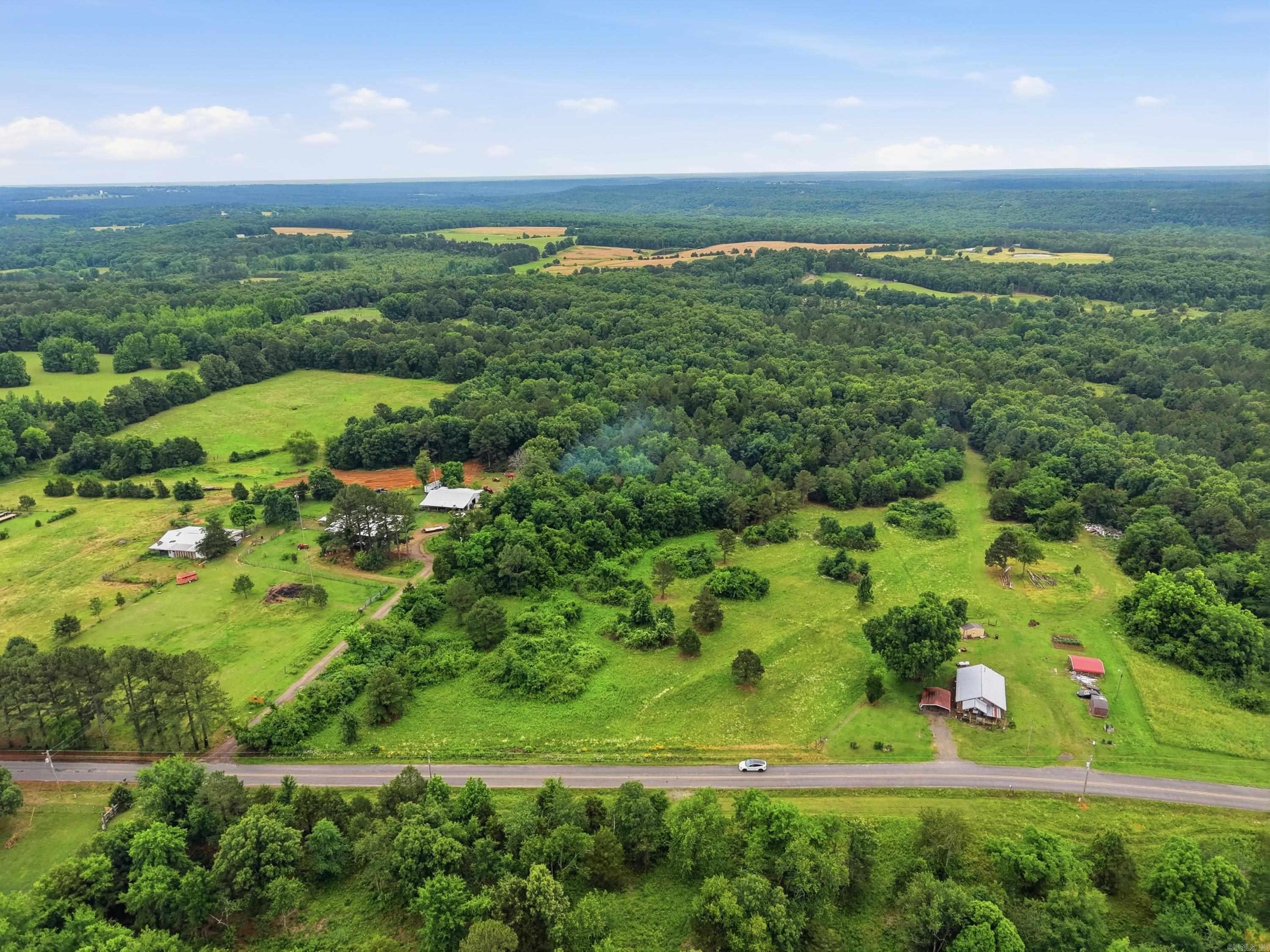 361 Romance Road  Romance, AR