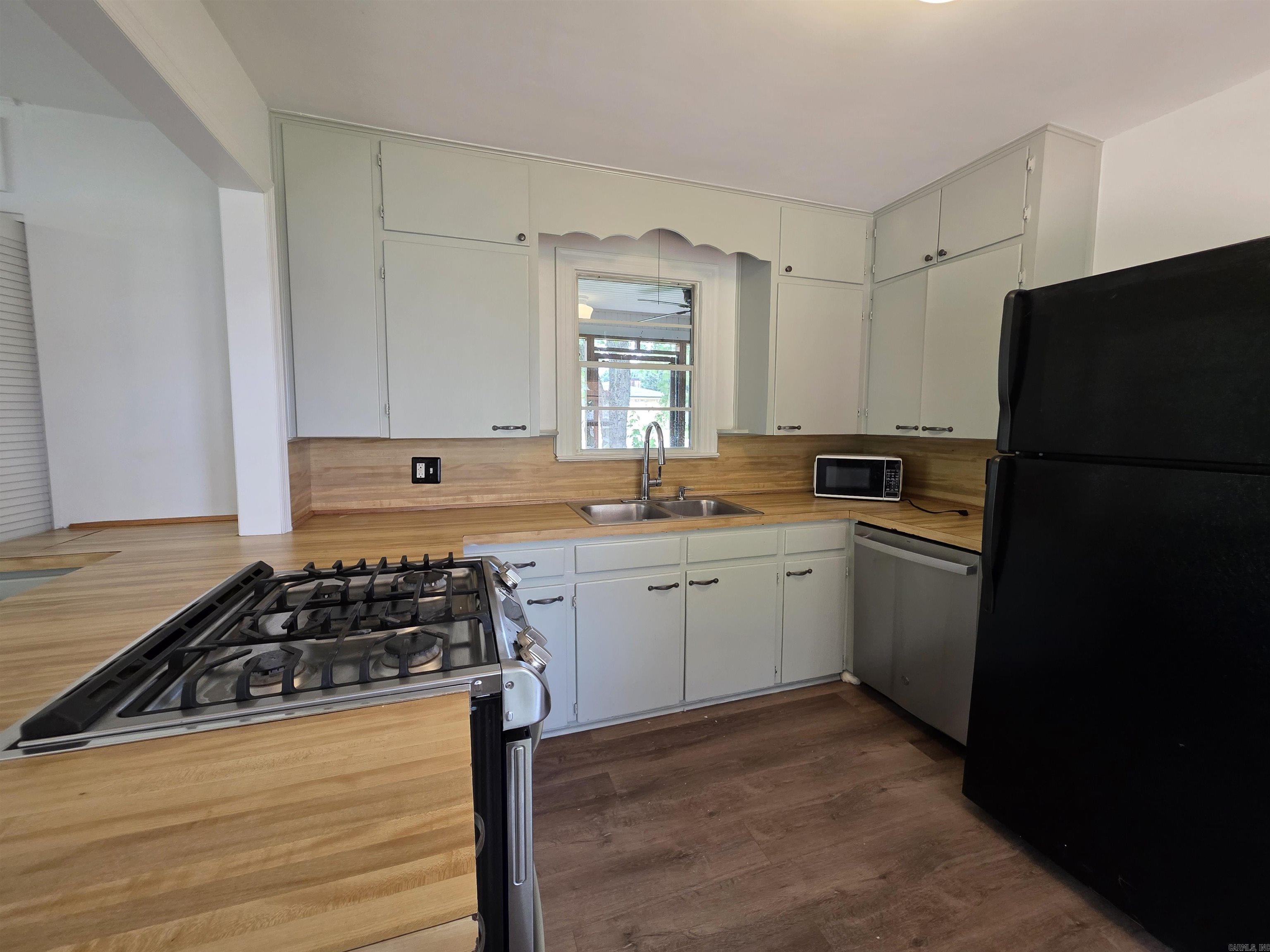 201 W M  North Little Rock, AR
