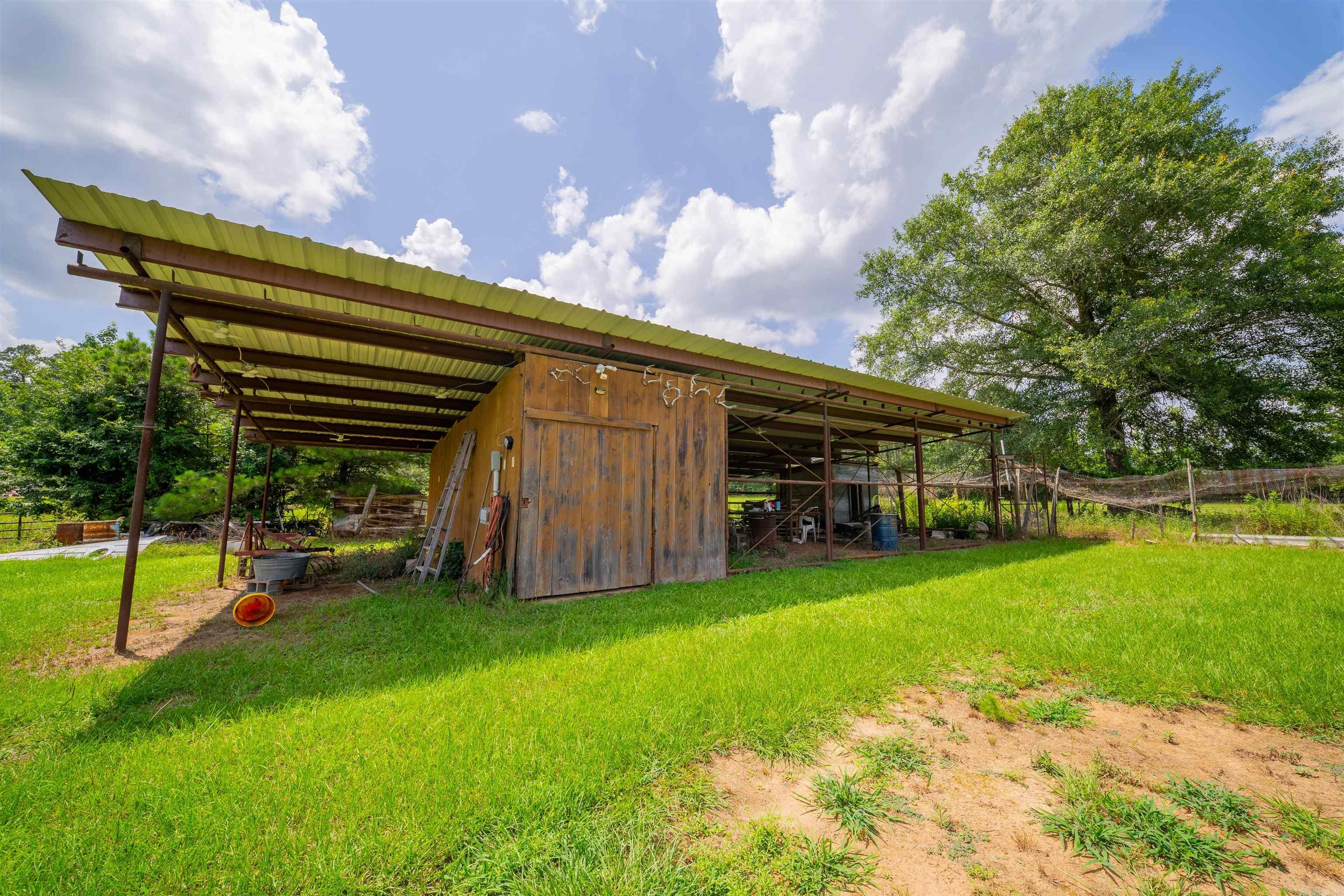 6659 Calhoun 37  Hampton, AR